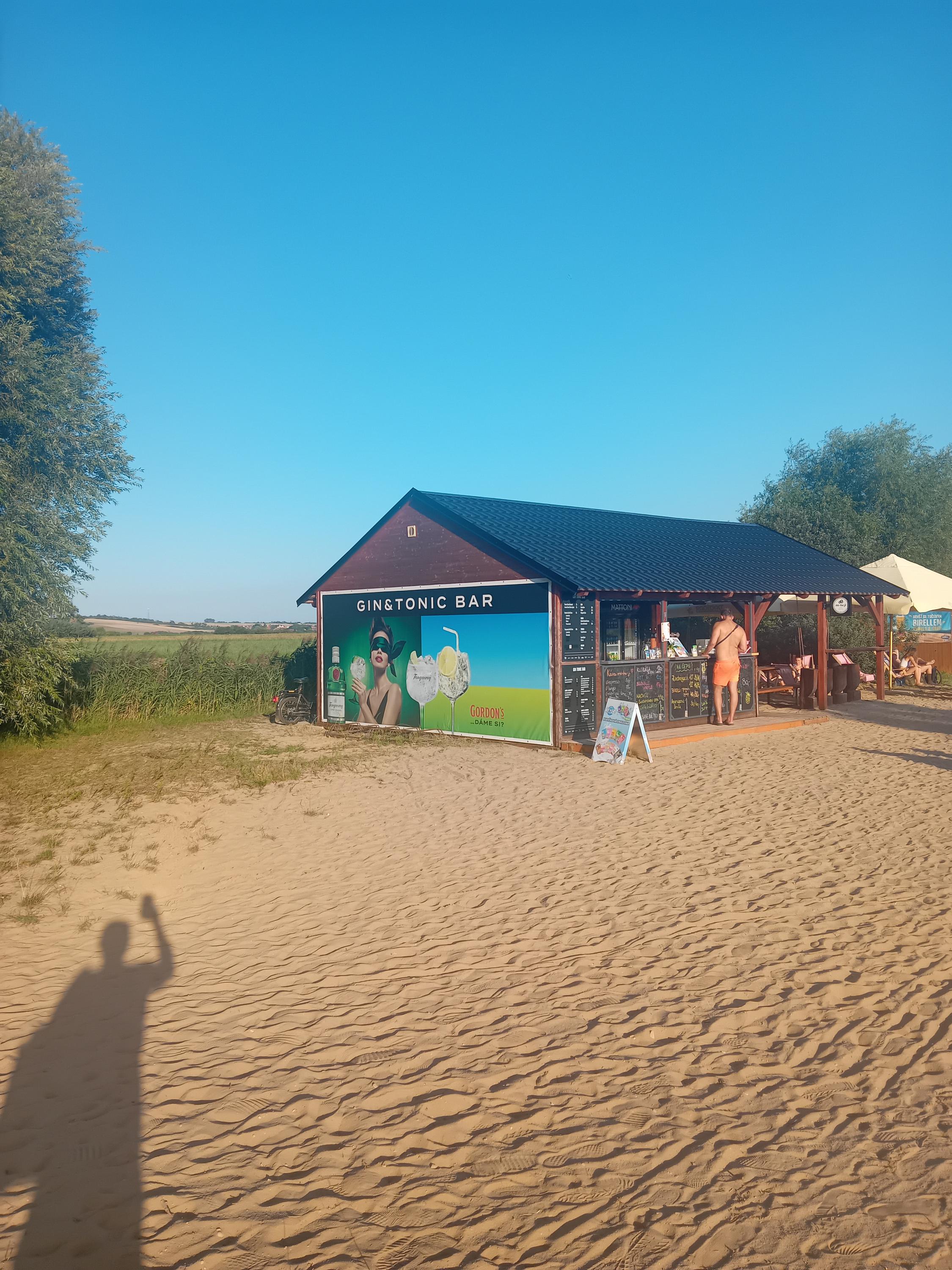 Občerstvení mezi rybníky foto 1
