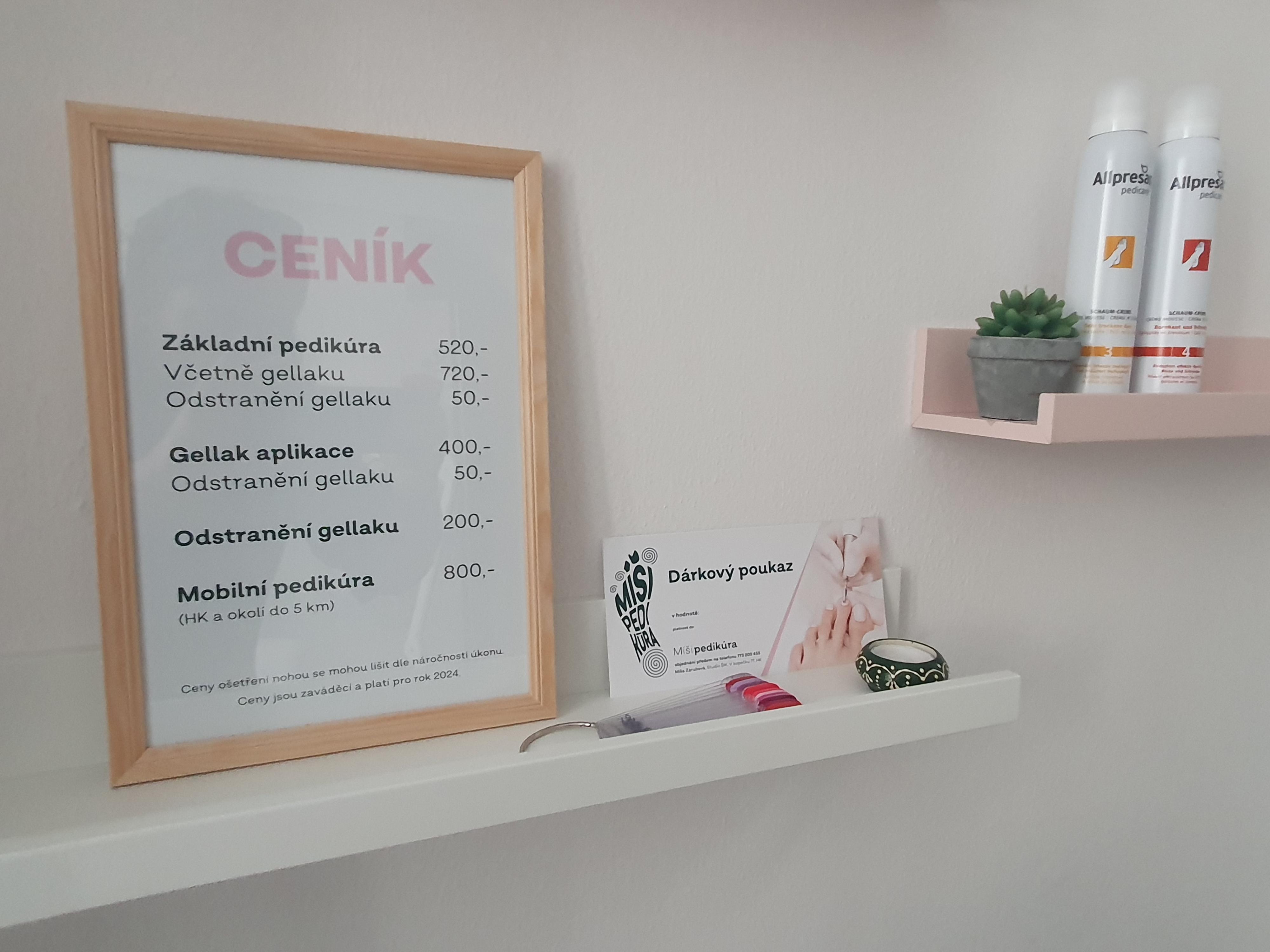 Míši pedikúra foto 4