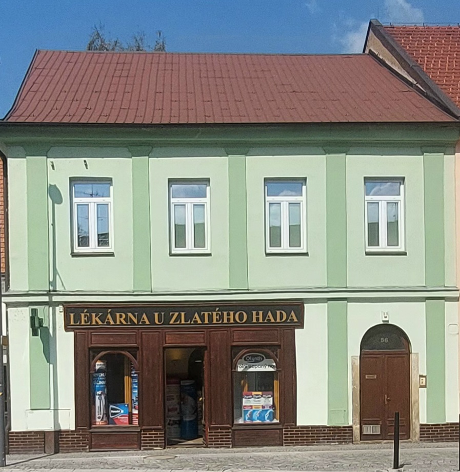 Lékárna U zlatého hada foto 2