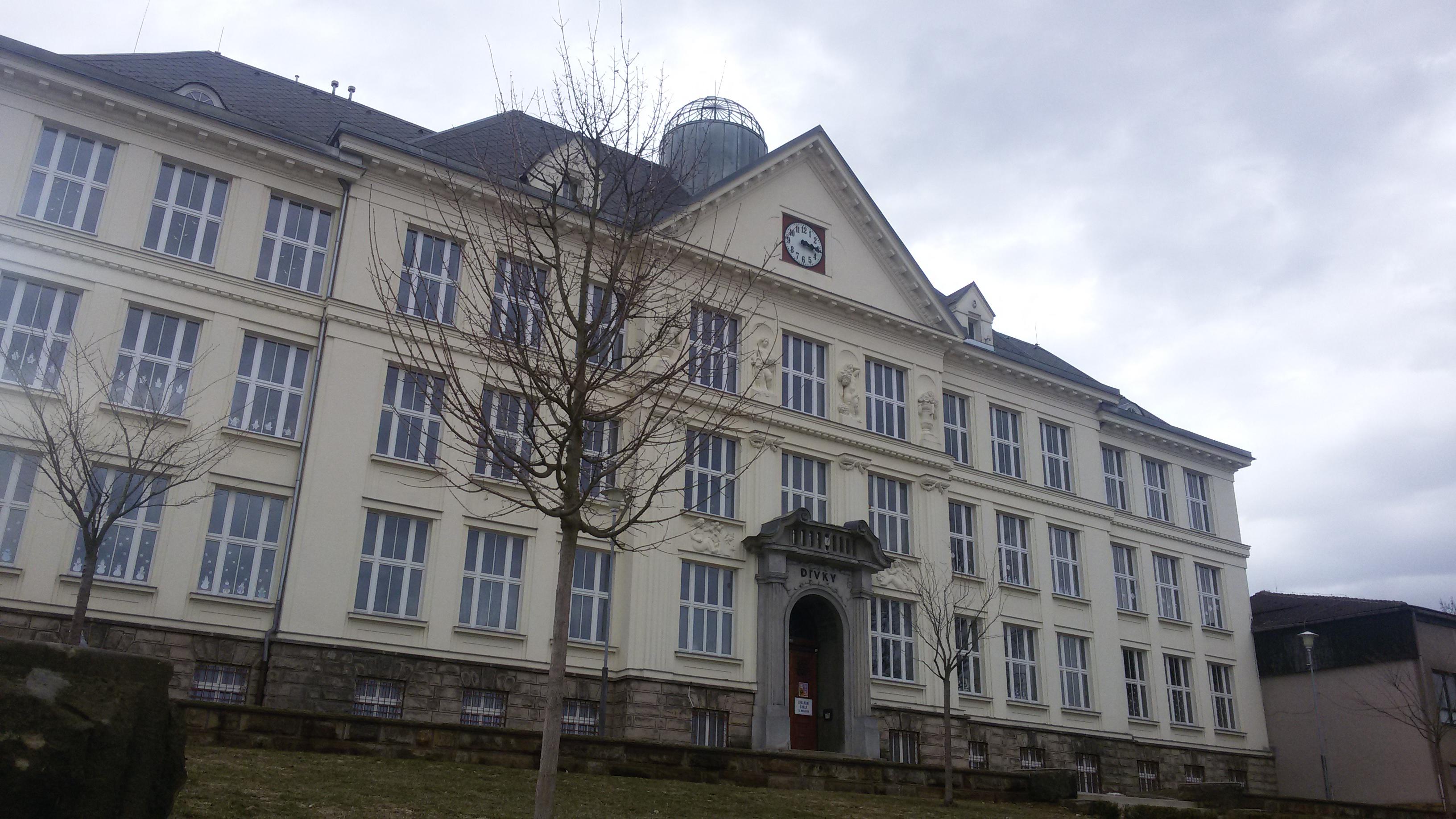 ZŠ T.G. Masaryka Lomnice nad Popelkou foto 3