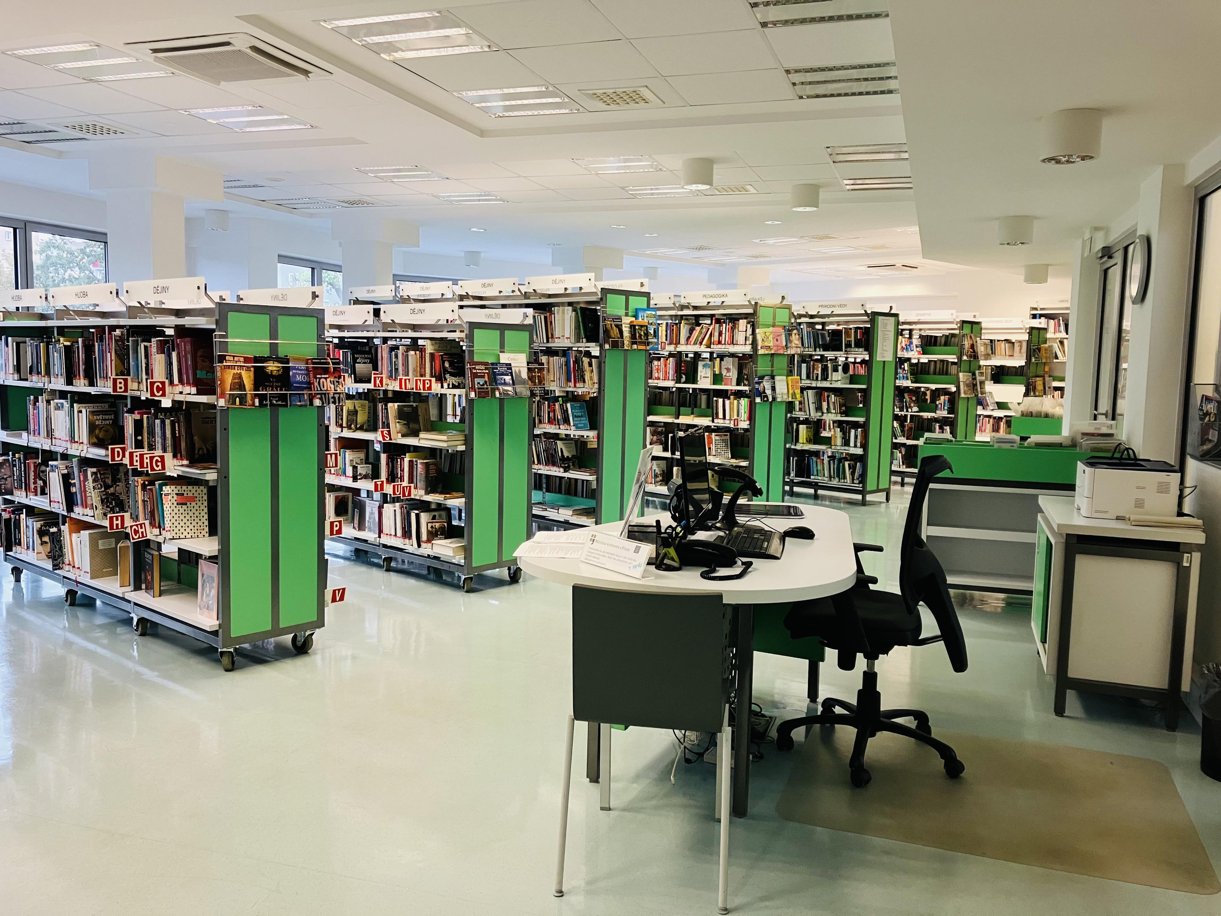 Městská knihovna v Praze - Dům čtení foto 3
