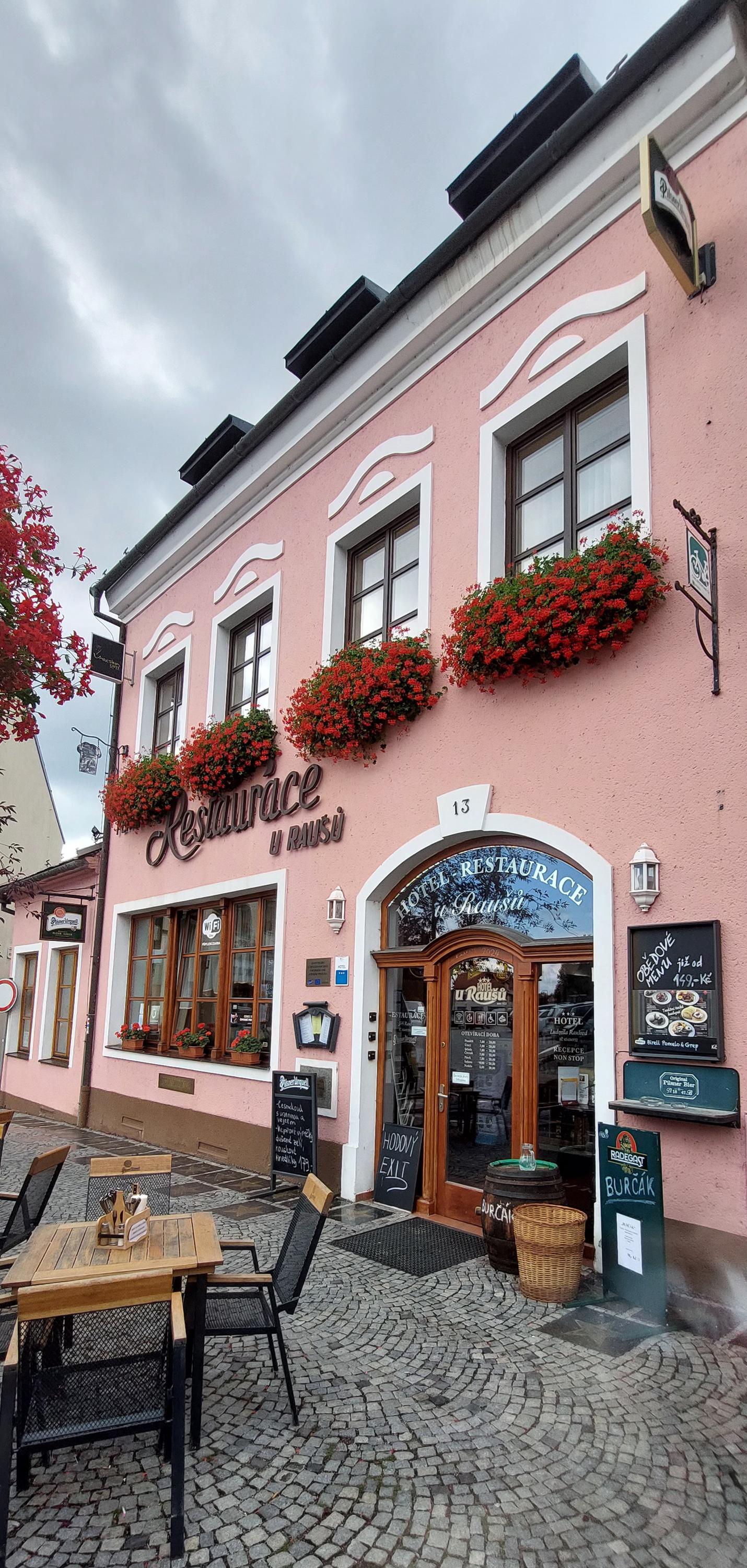 Restaurace U Raušů foto 3