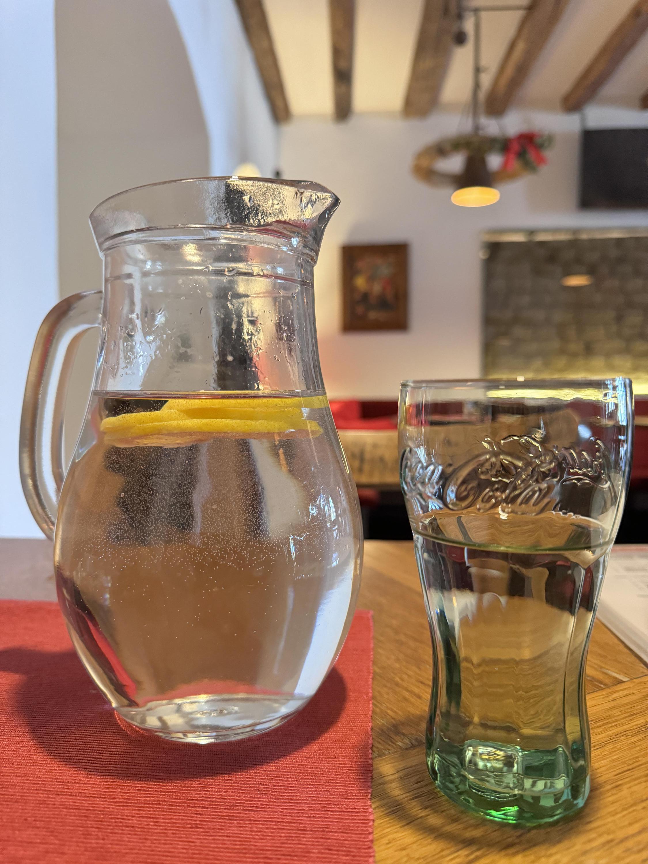 Restaurace U Bláznivé slepice foto 4