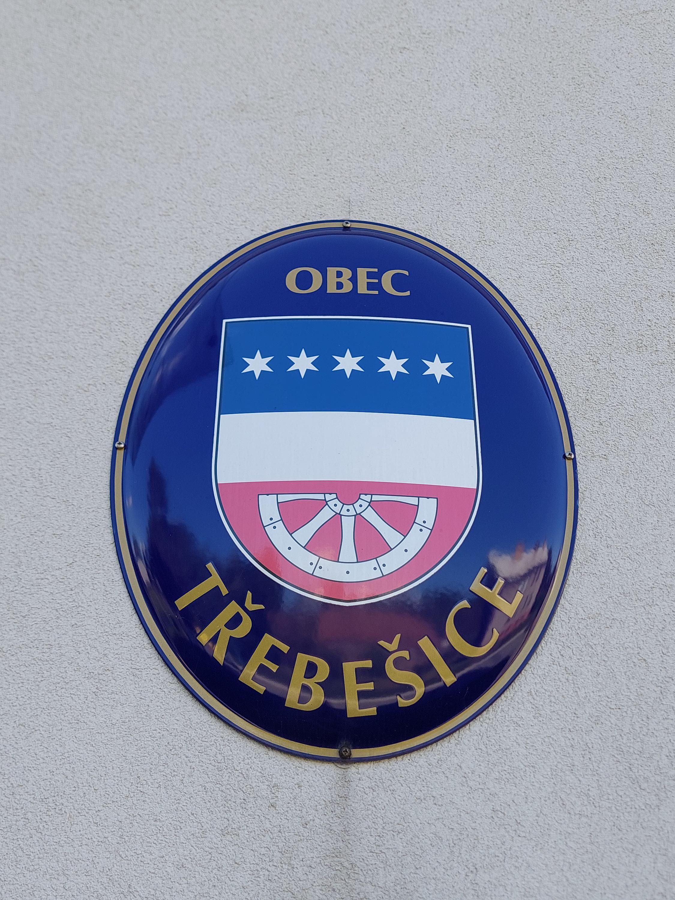 Třebešice - obecní úřad foto 4