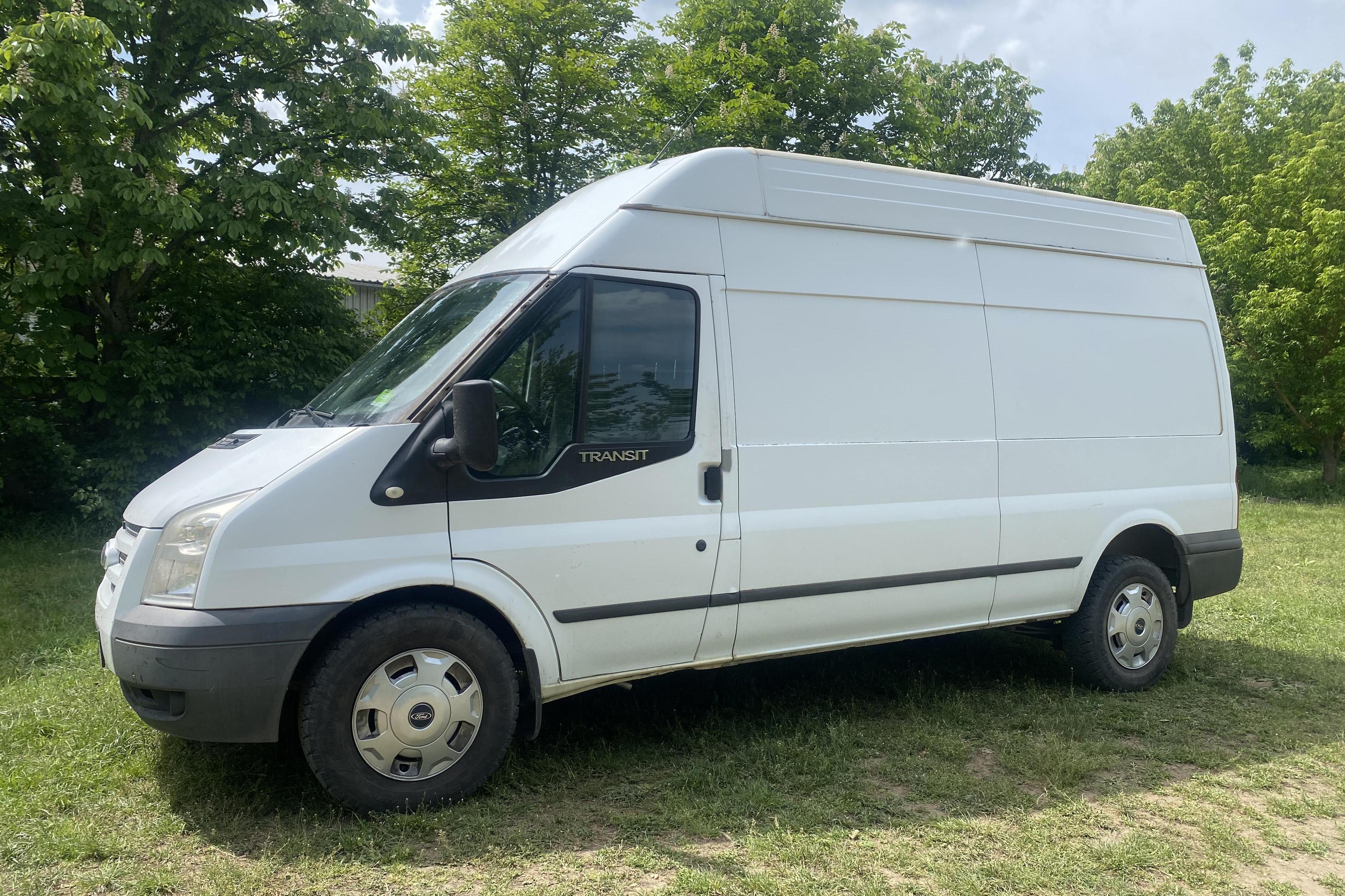 Půjčovna dodávek JUEL s.r.o.