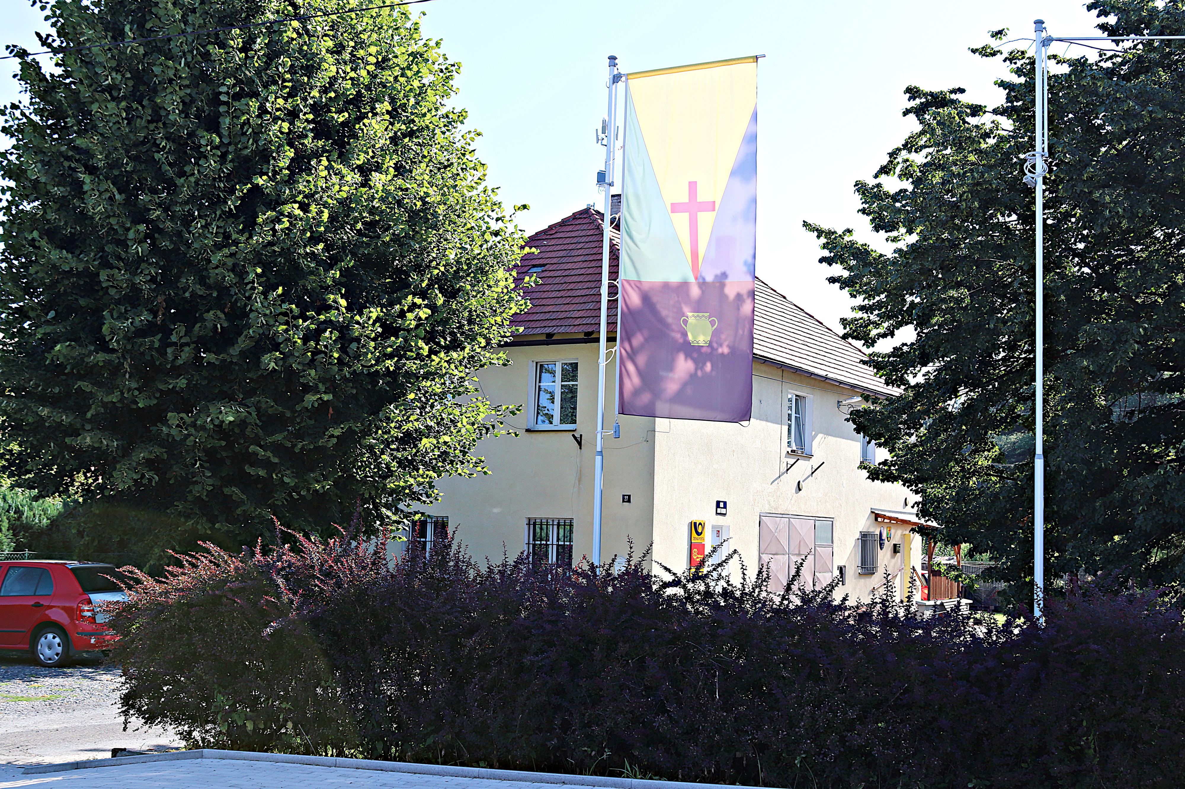 Újezd u Svatého Kříže - obecní úřad foto 2