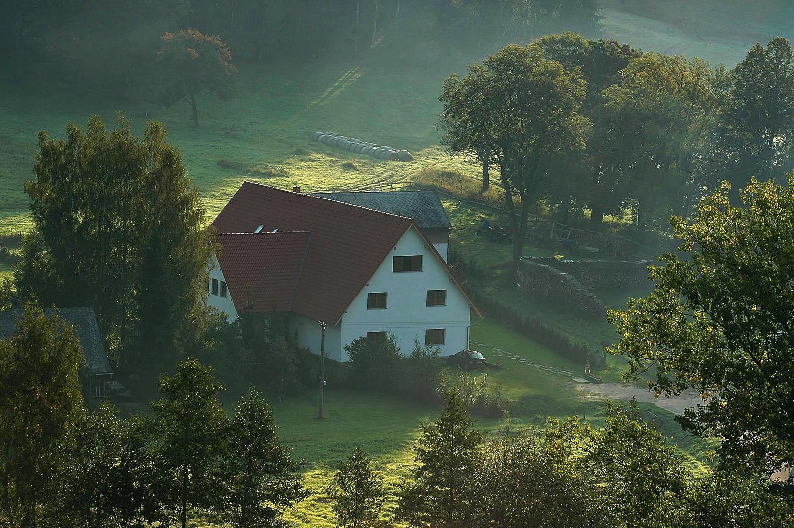 travel agency MONTANA TREKKING, spol. s r.o.