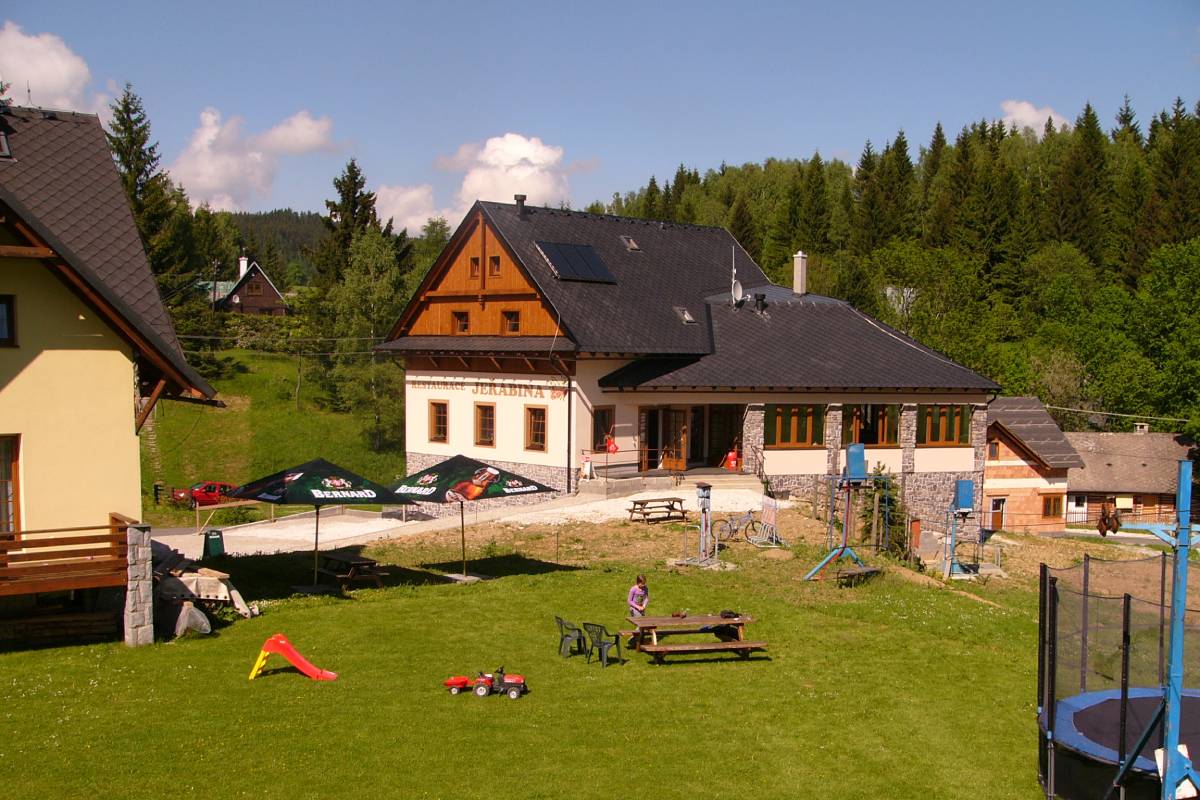 Restaurace Jeřabina foto 2