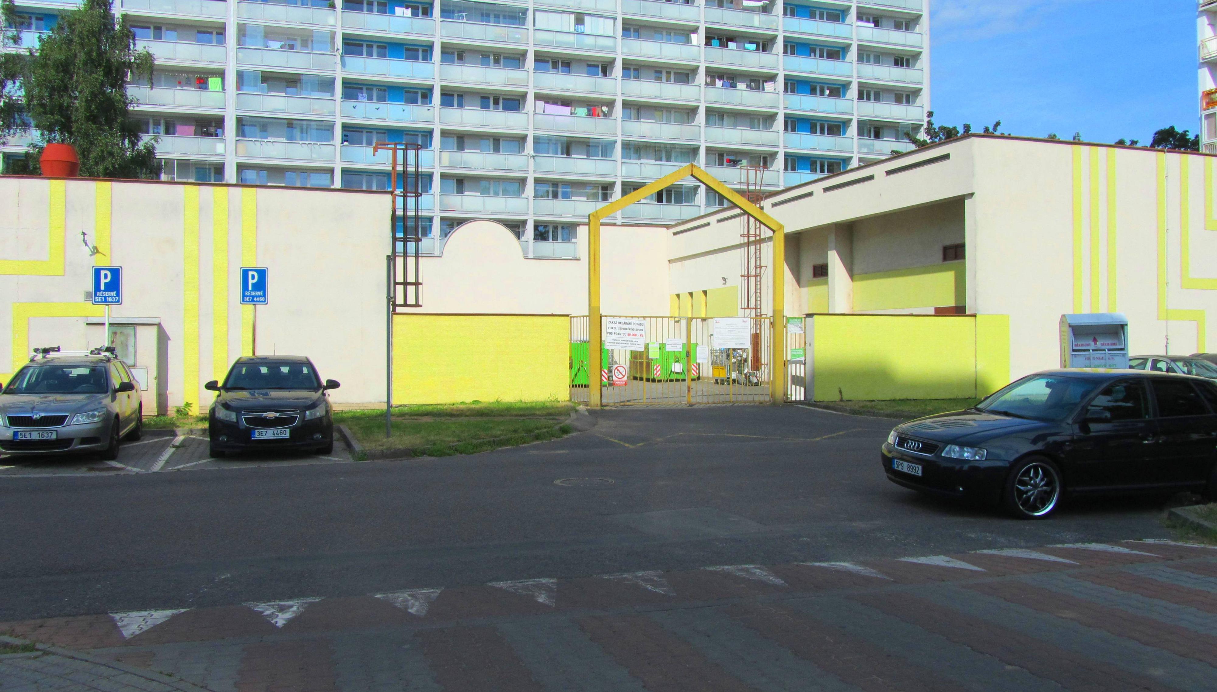 Separační dvůr foto 2