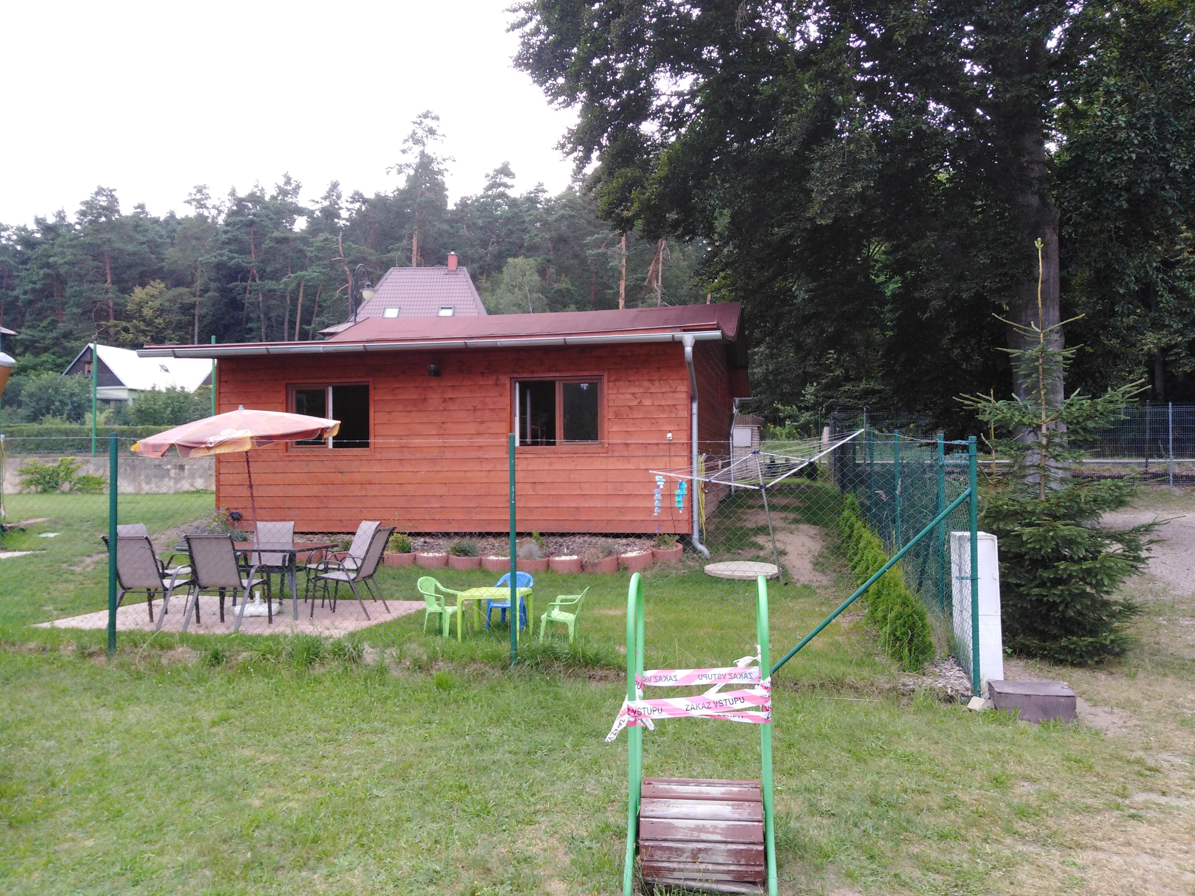 Občerstvení u tenisového kurtu foto 3