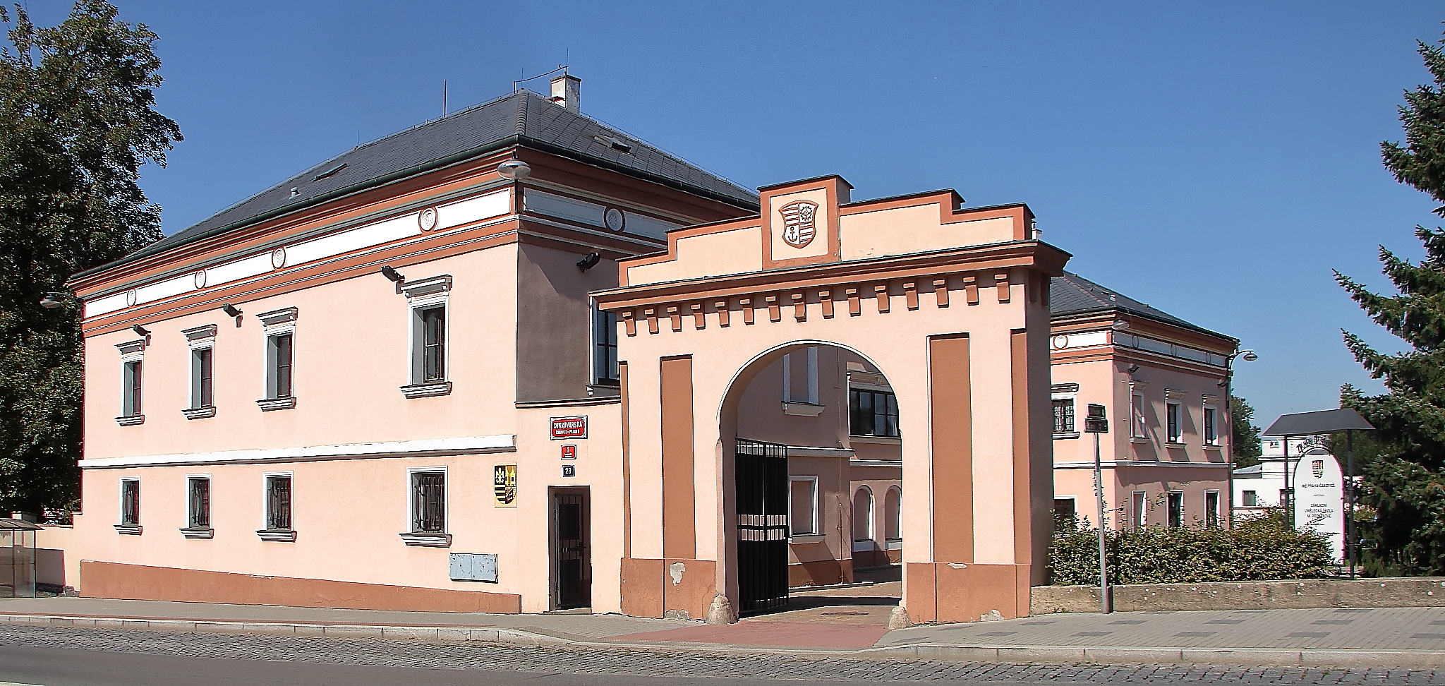 ZUŠ Marie Podvalové, Praha 9 foto 3