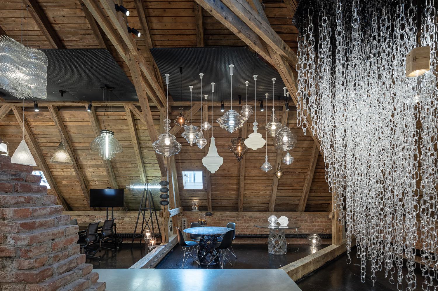 Lasvit Flagship Showroom