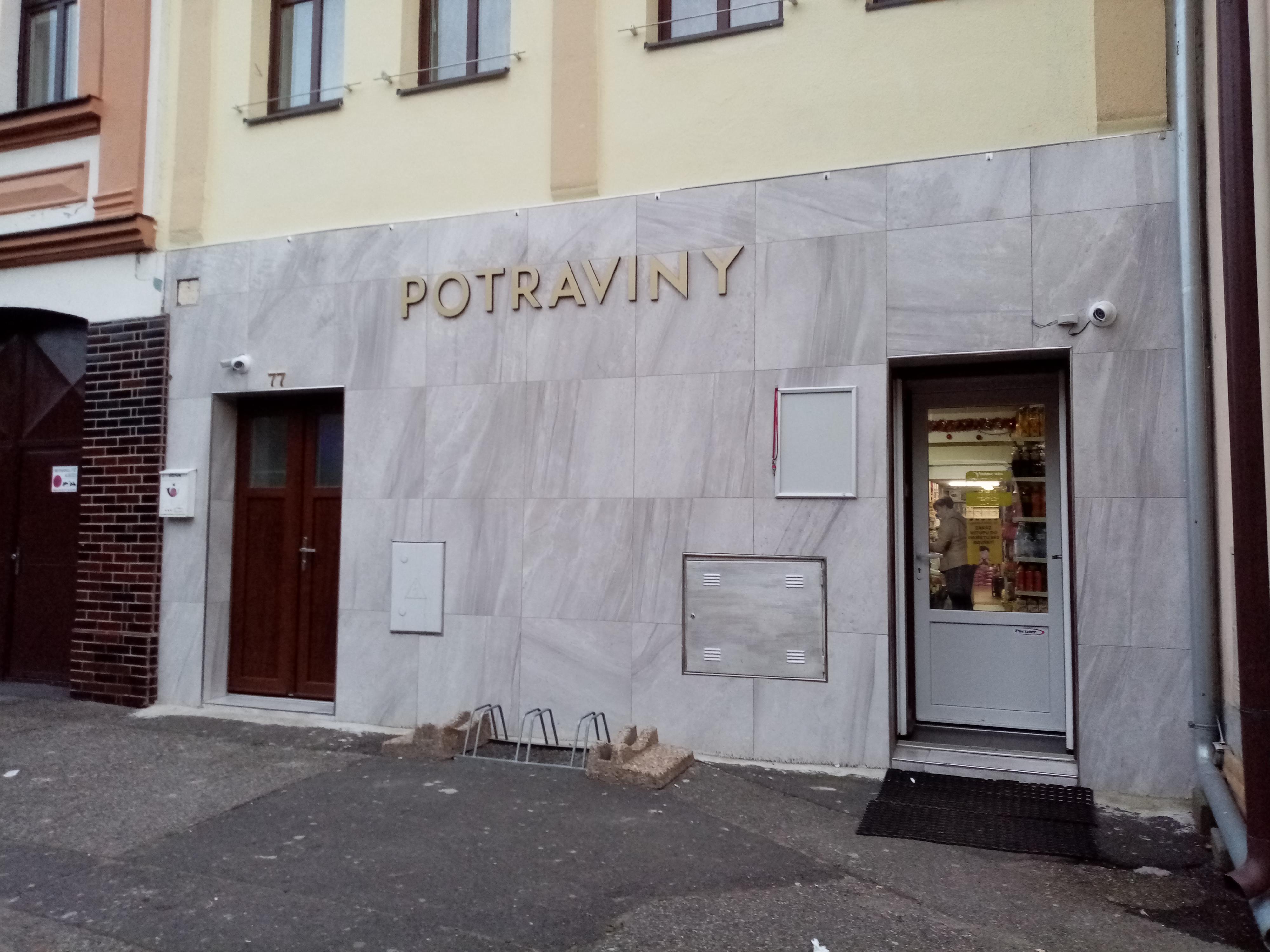 Potraviny nám. Komenského