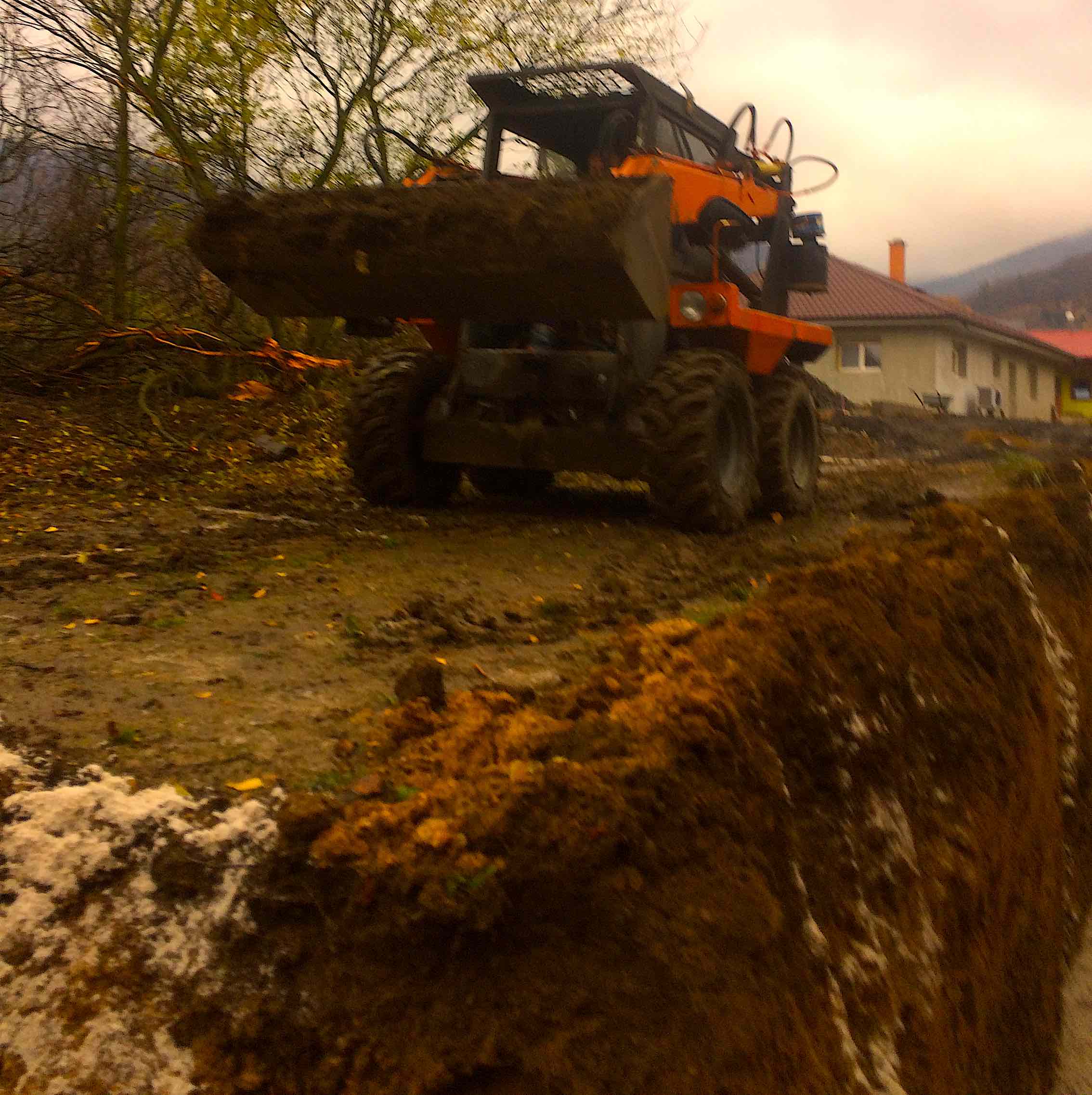 Kontejnerová doprava a zemní práce Miroslav Kšonžek foto 2