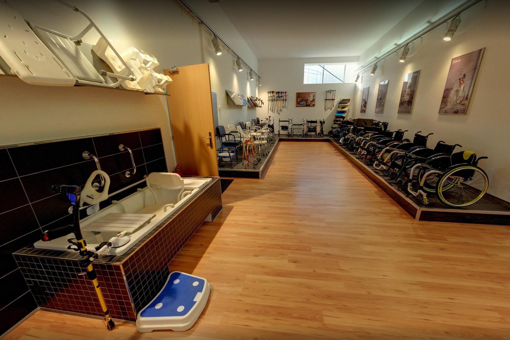 DMA - Kompenzační pomůcky