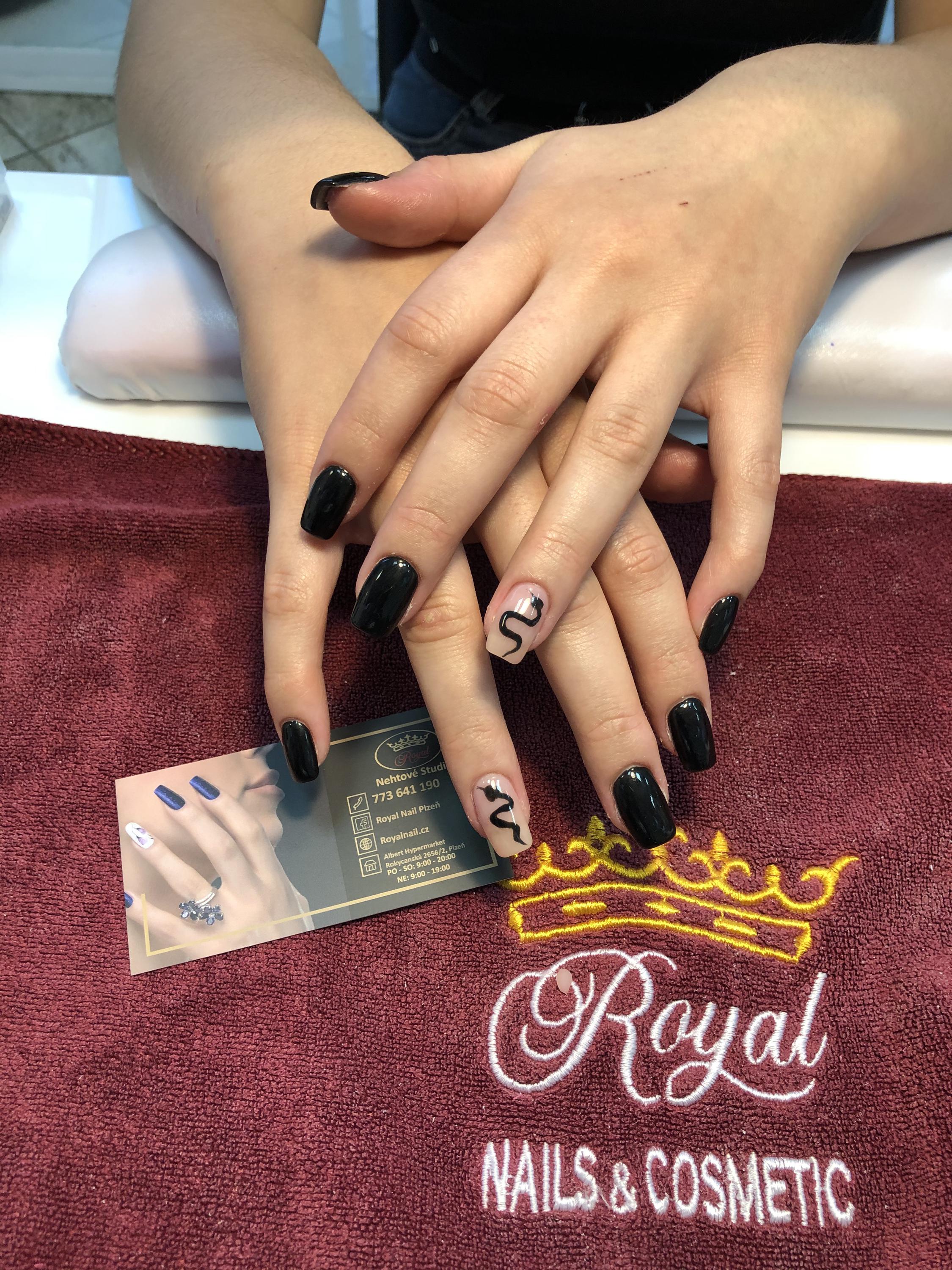 Royal Nail nehtové studio foto 4