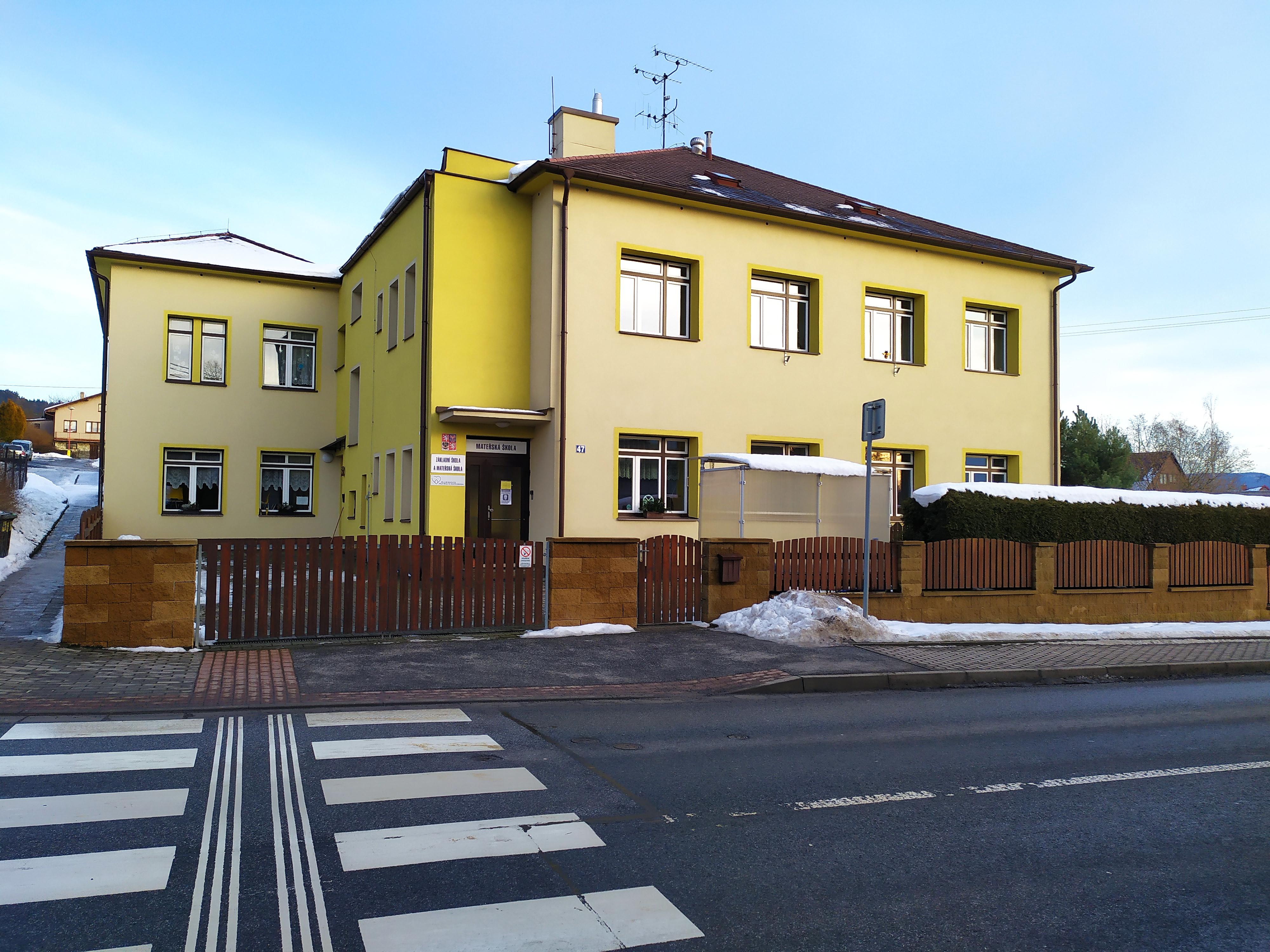 ZŠ a MŠ Bukovice foto 2