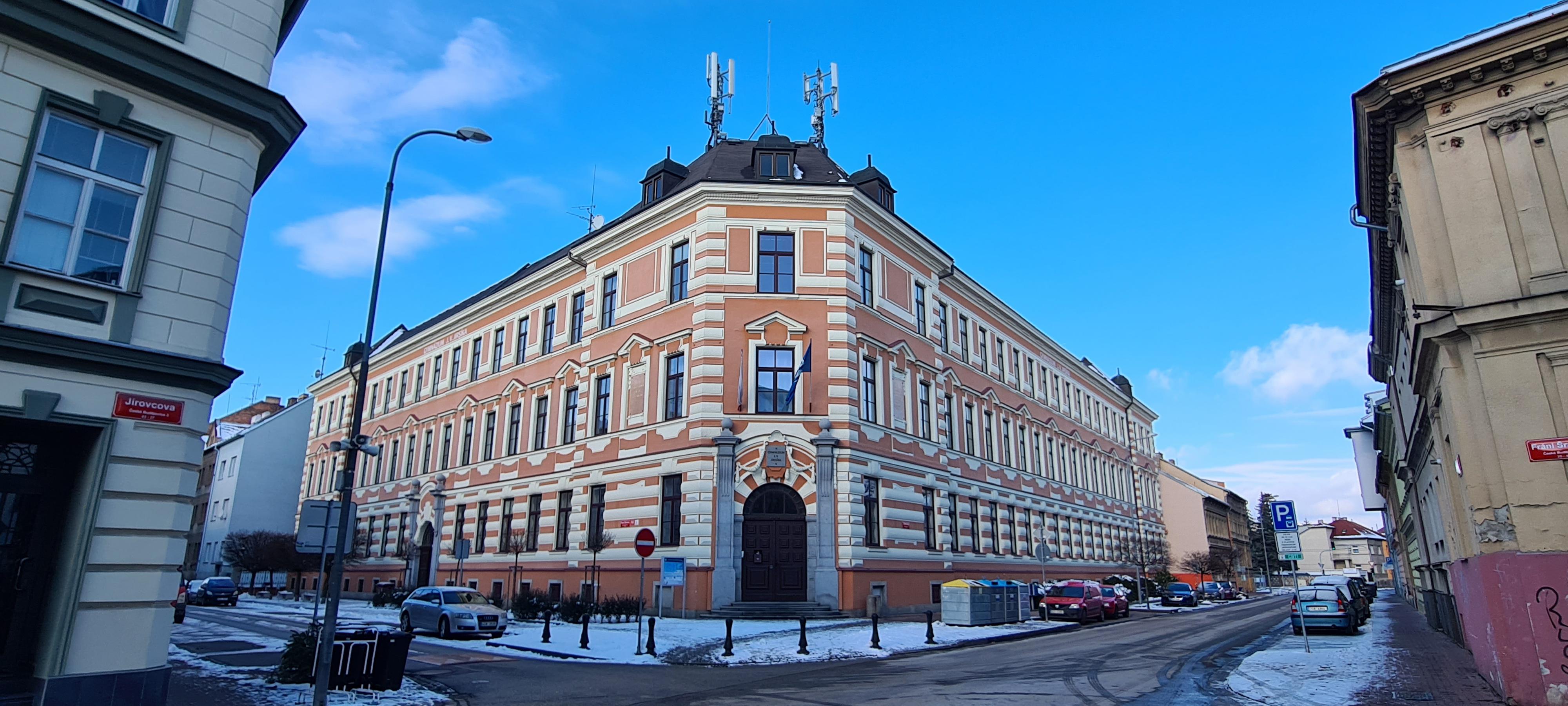 Gymnázium J. V. Jirsíka foto 2
