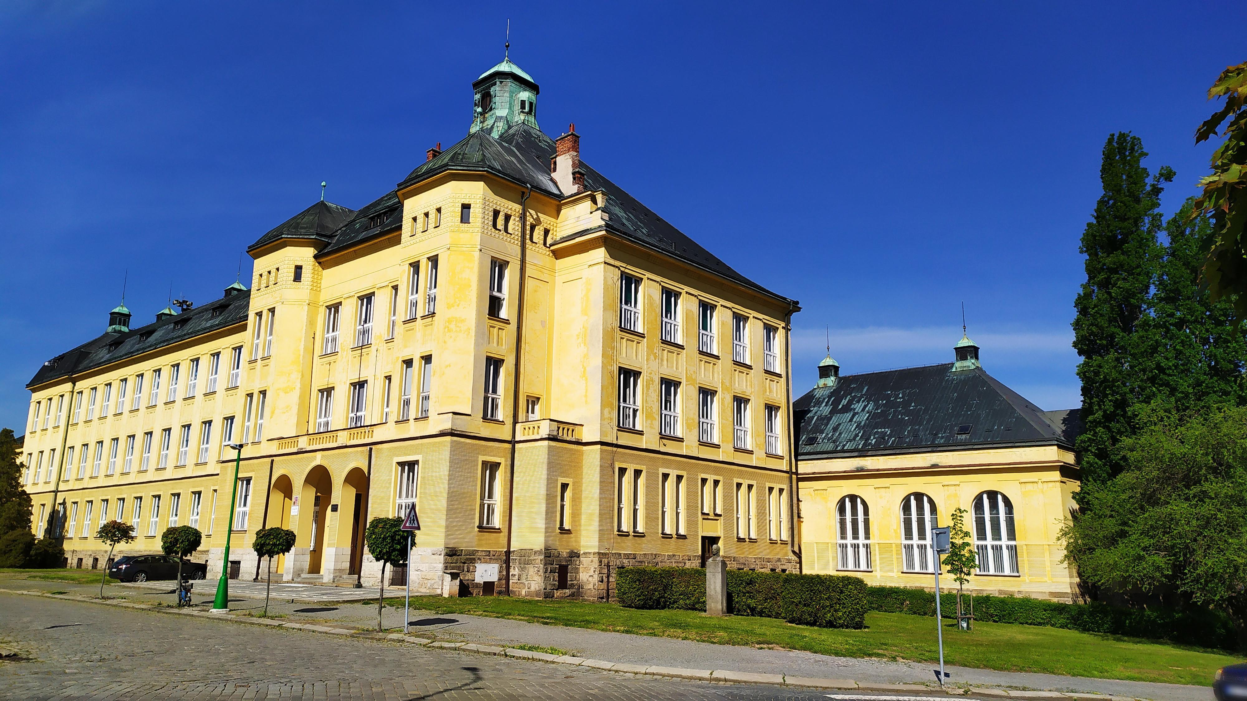 ZŠ Boženy Němcové Jaroměř foto 2