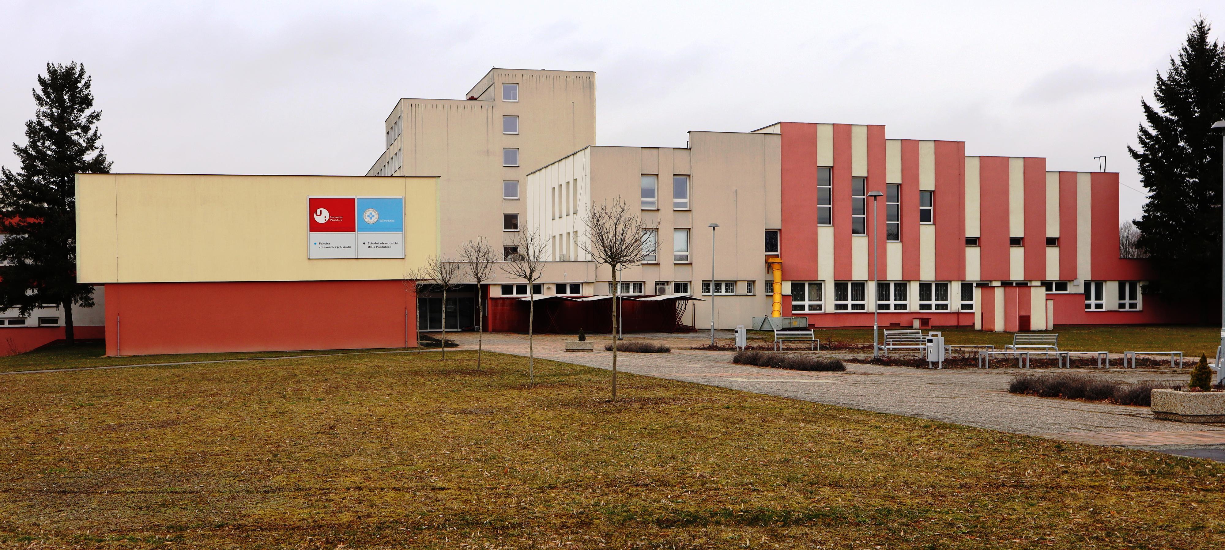 Univerzita Pardubice - Fakulta zdravotnických studií foto 3