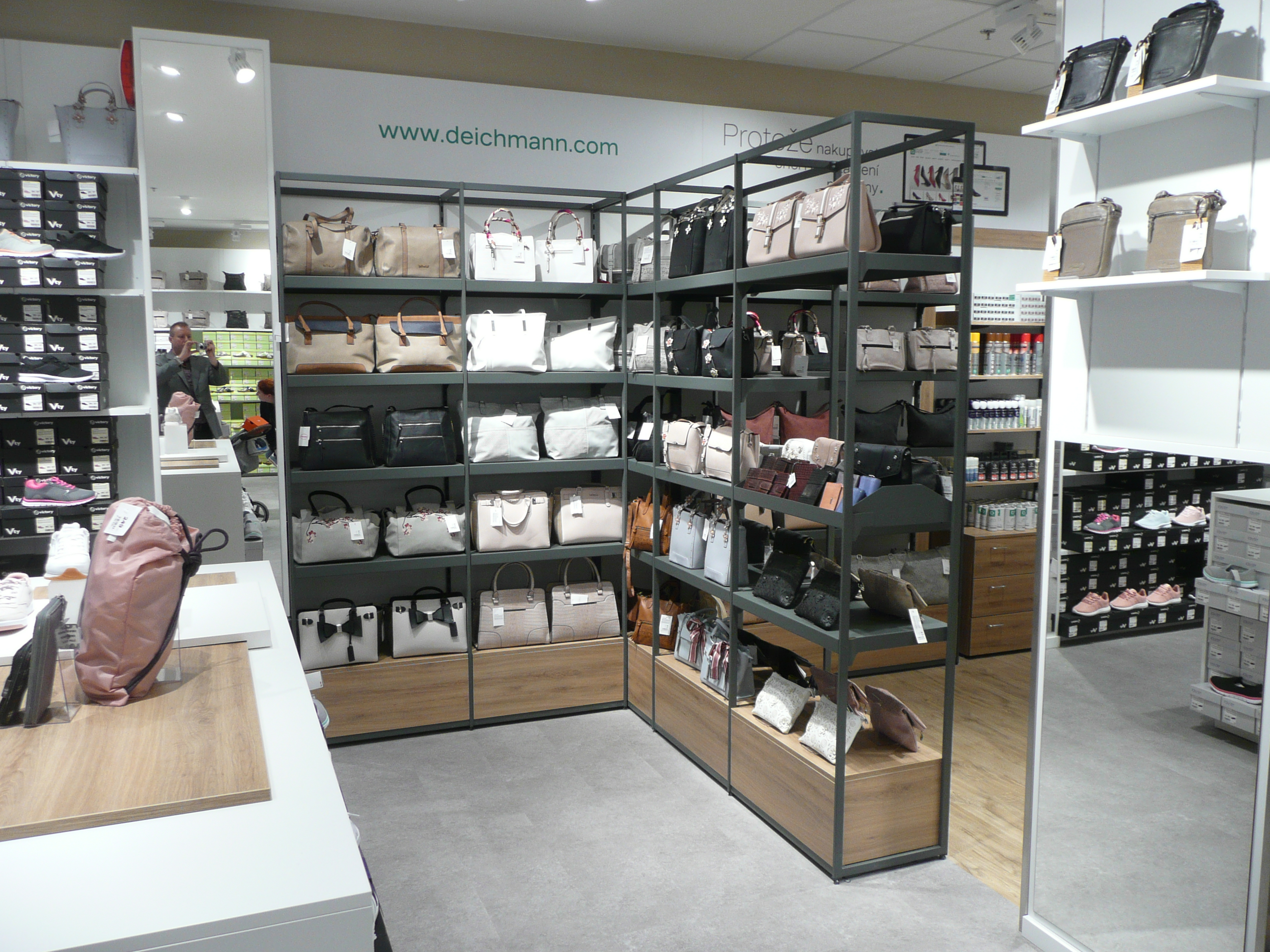 DEICHMANN foto 2