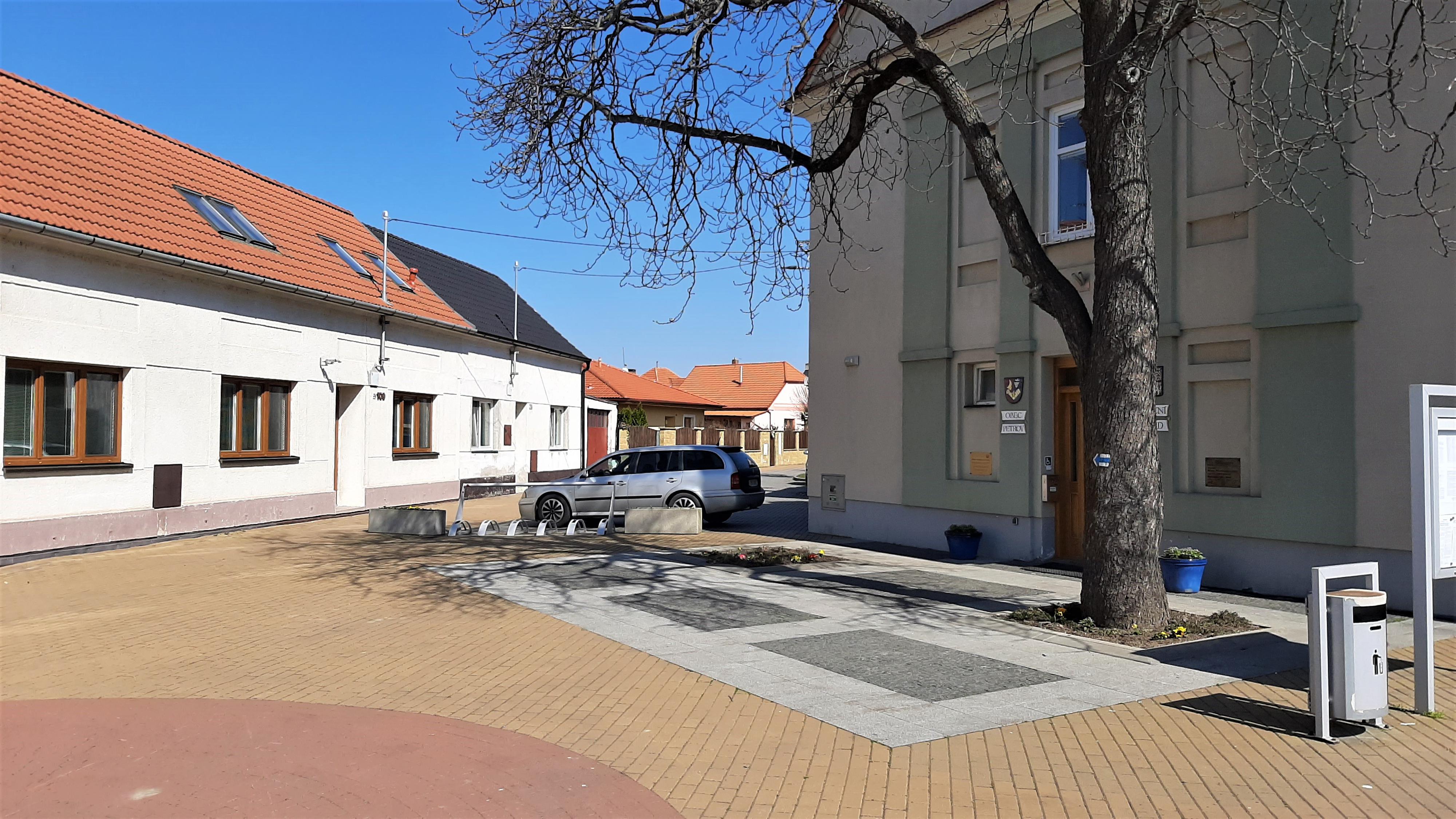 Petrov - obecní úřad foto 4
