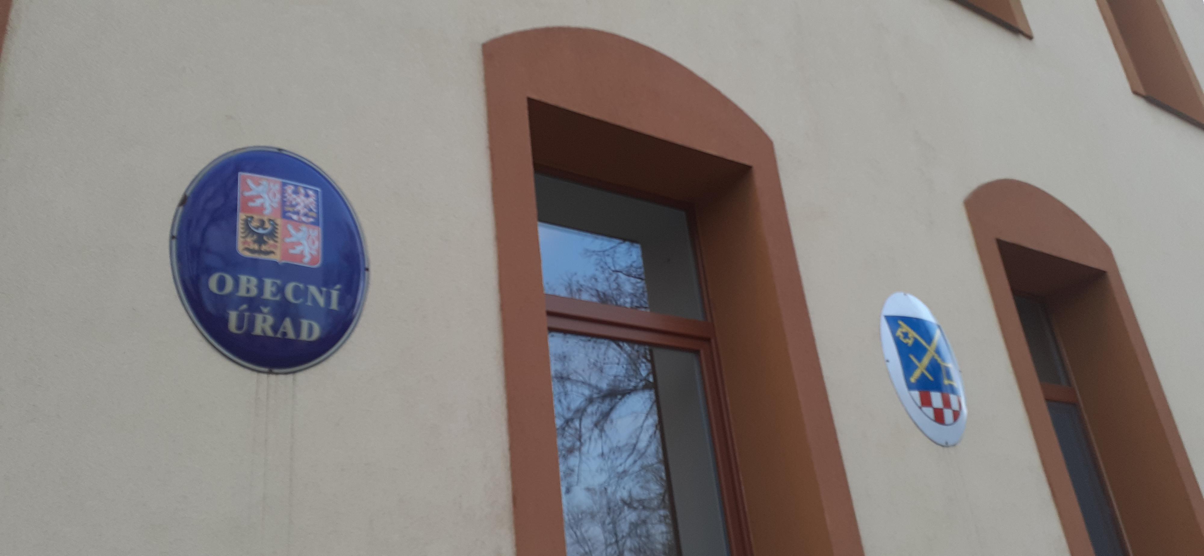 Moravany - obecní úřad foto 3