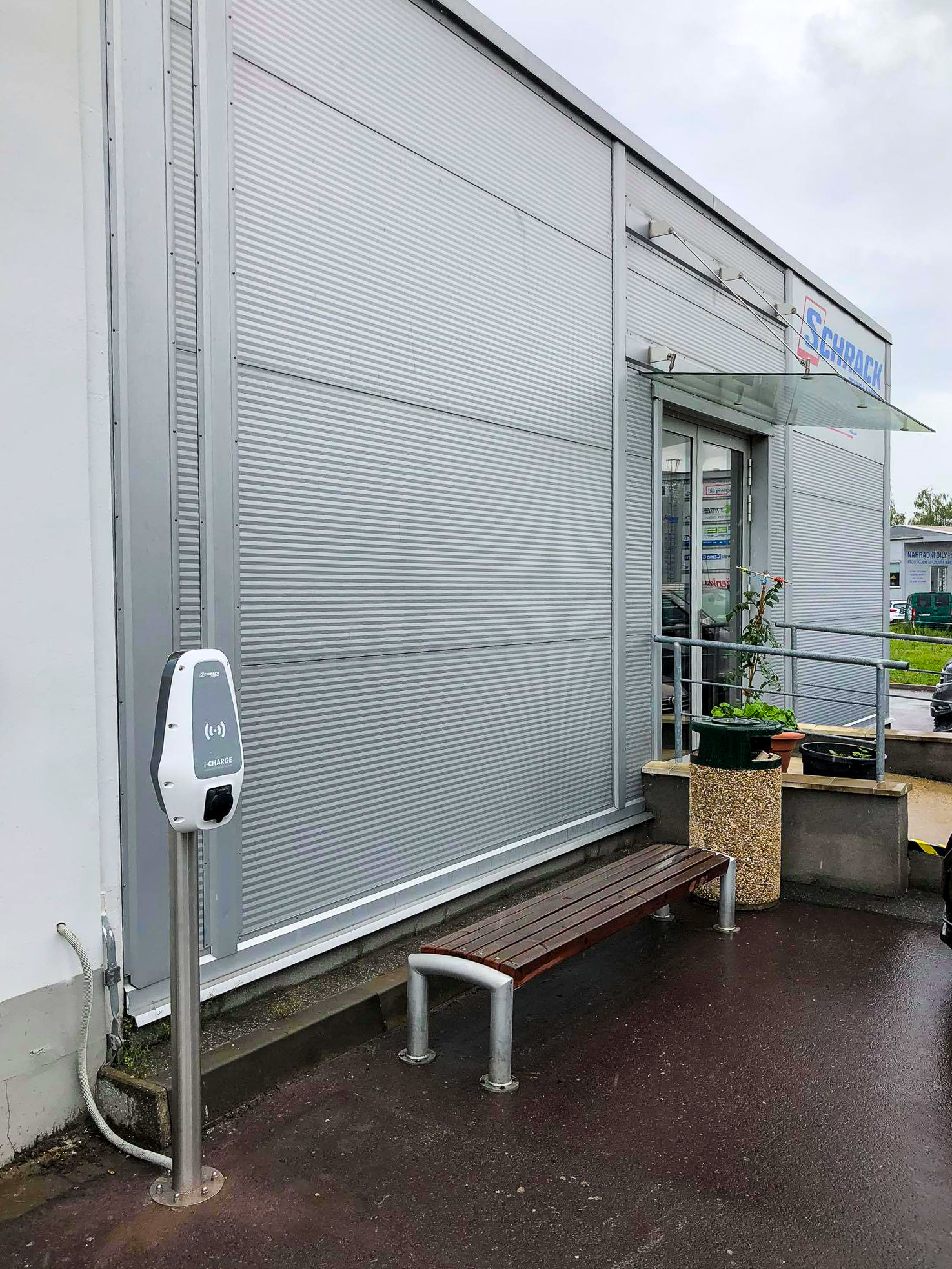 Schrack Technik - nabíjecí stanice i-CHARGE CION foto 2