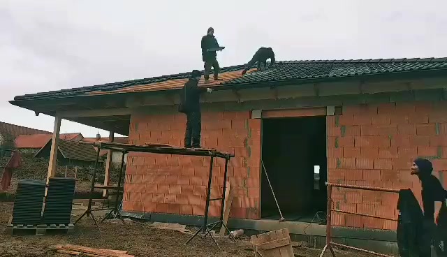 střechy-perfekt, s.r.o. foto 2 (náhled videa)