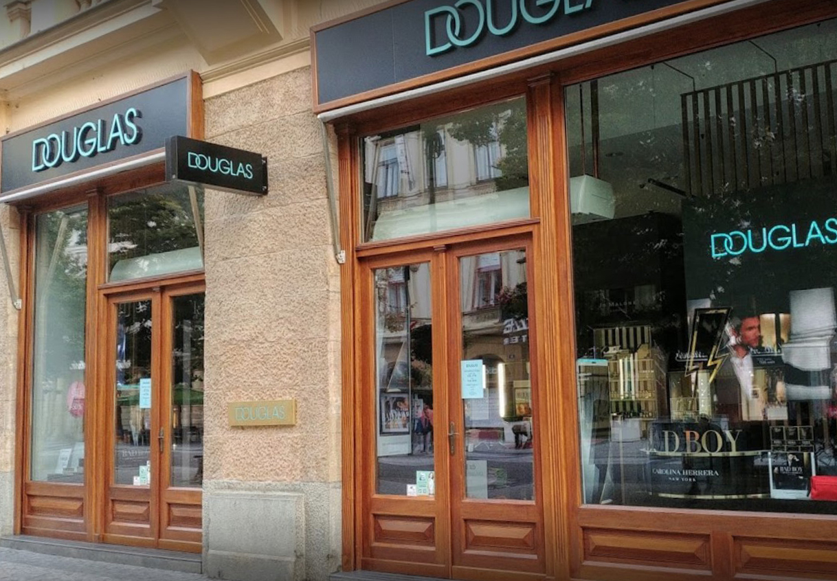 Parfumerie Douglas foto 2