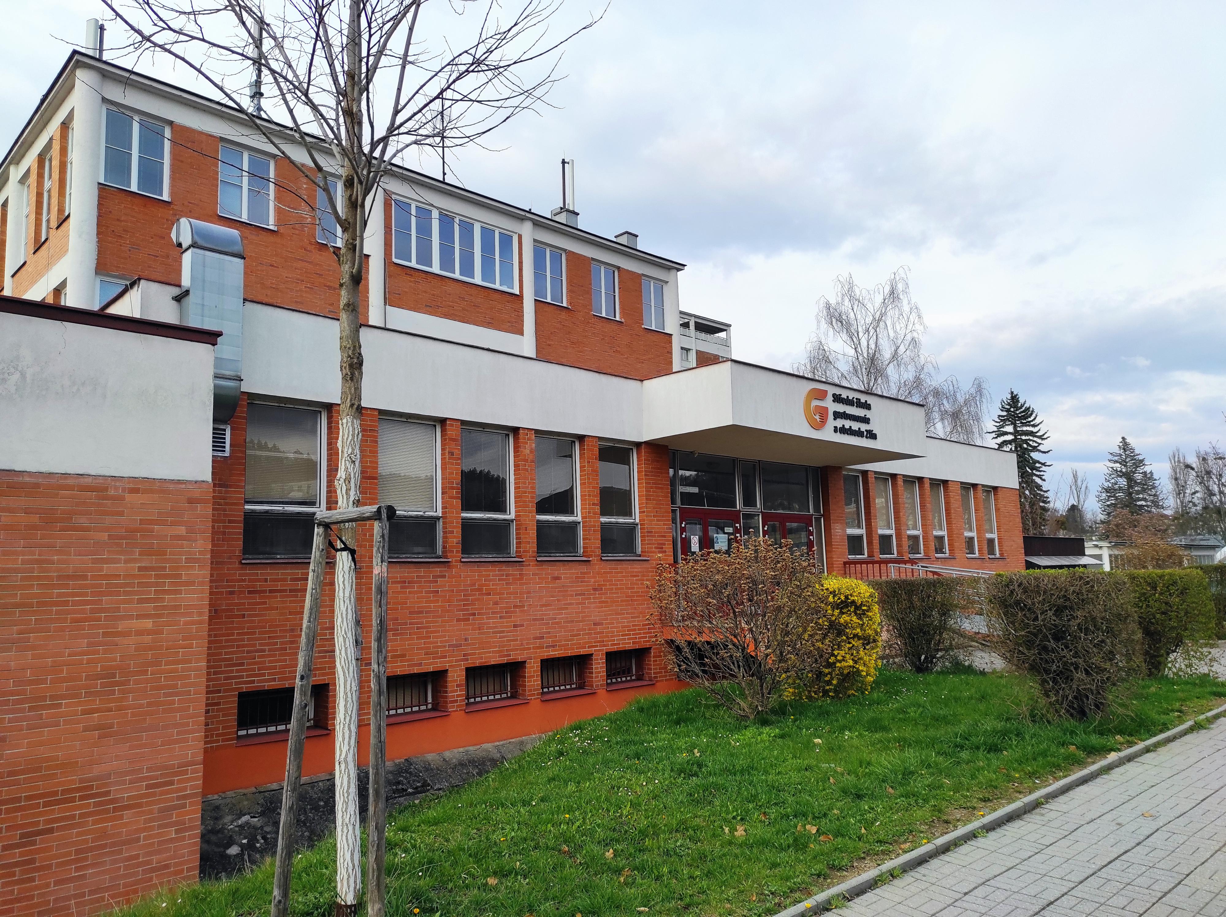 Střední škola gastronomie a obchodu Zlín foto 3