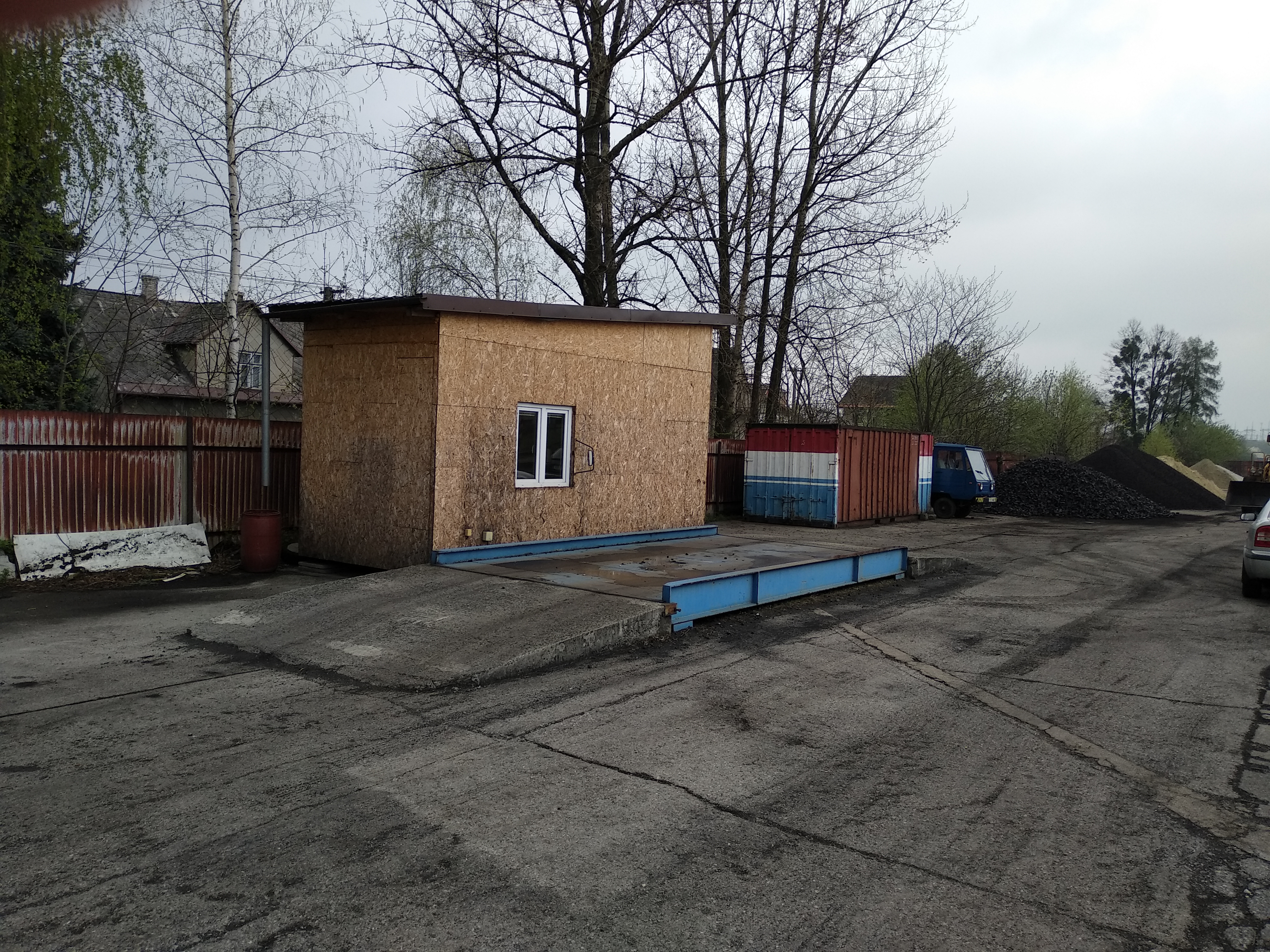 UHELNÉ SKLADY DOBRÁ foto 2