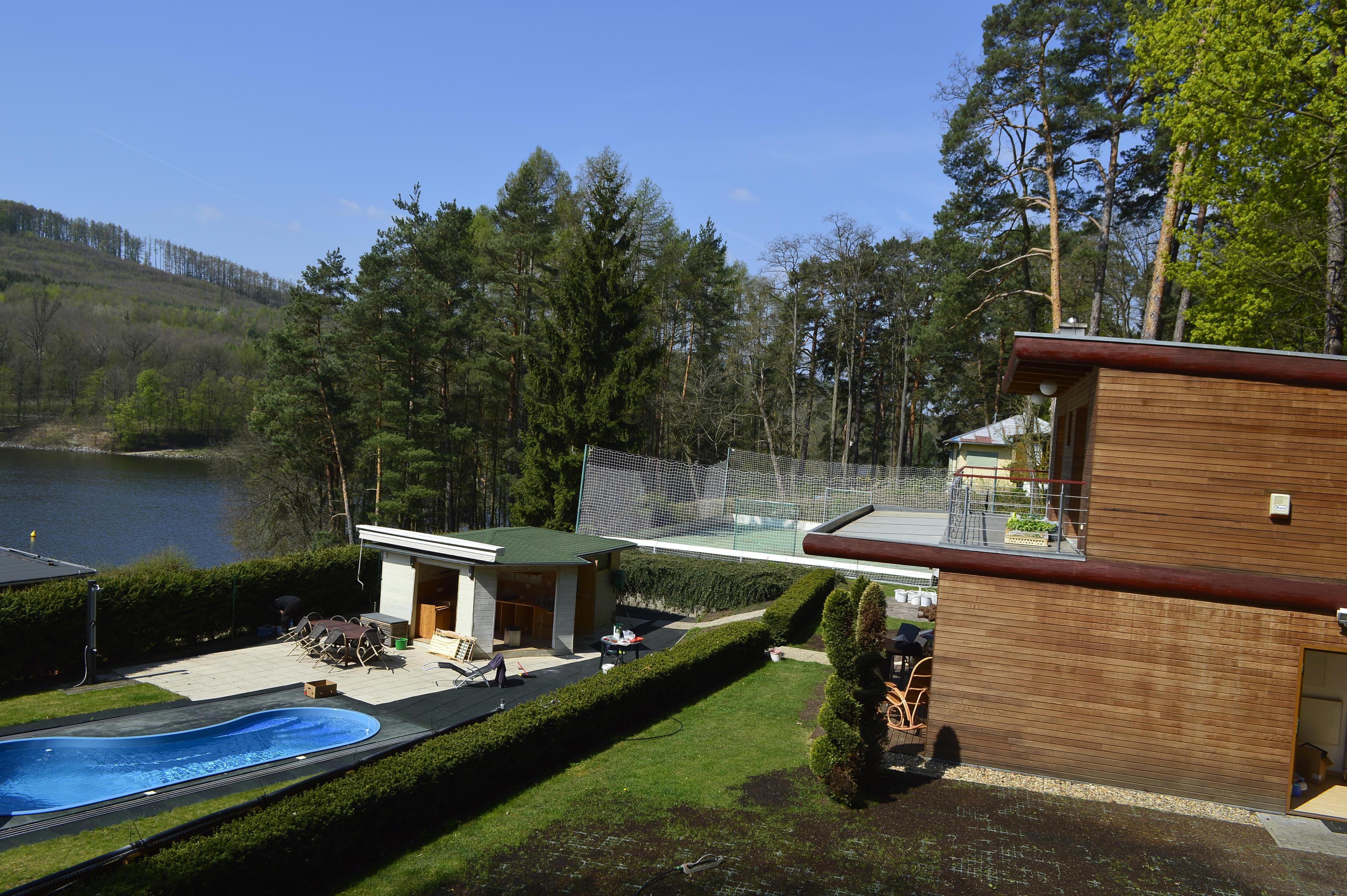 Léto Brněnská přehrada pro 8-9 osob na týden so-so