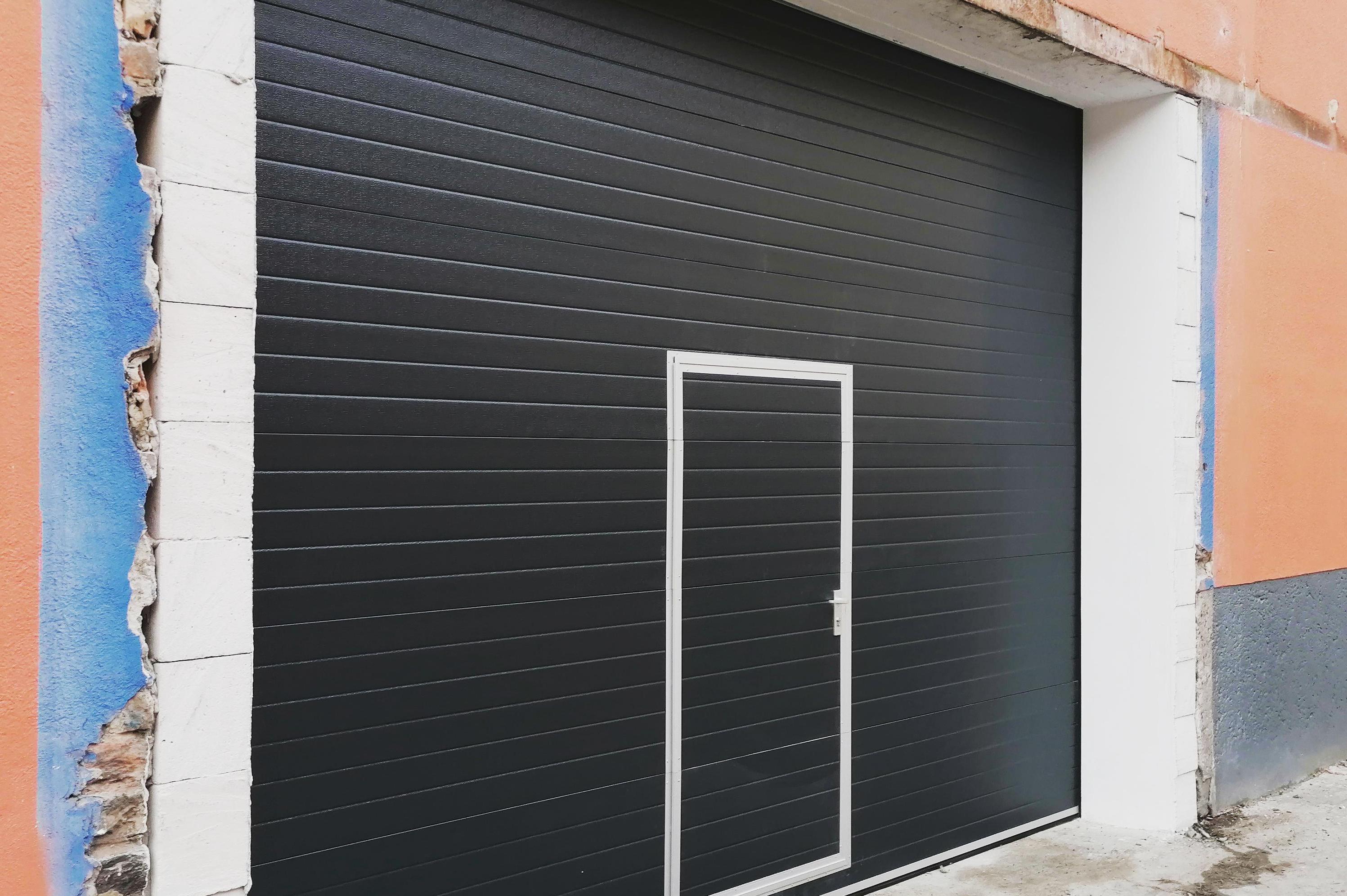 Sekční garážová vrata