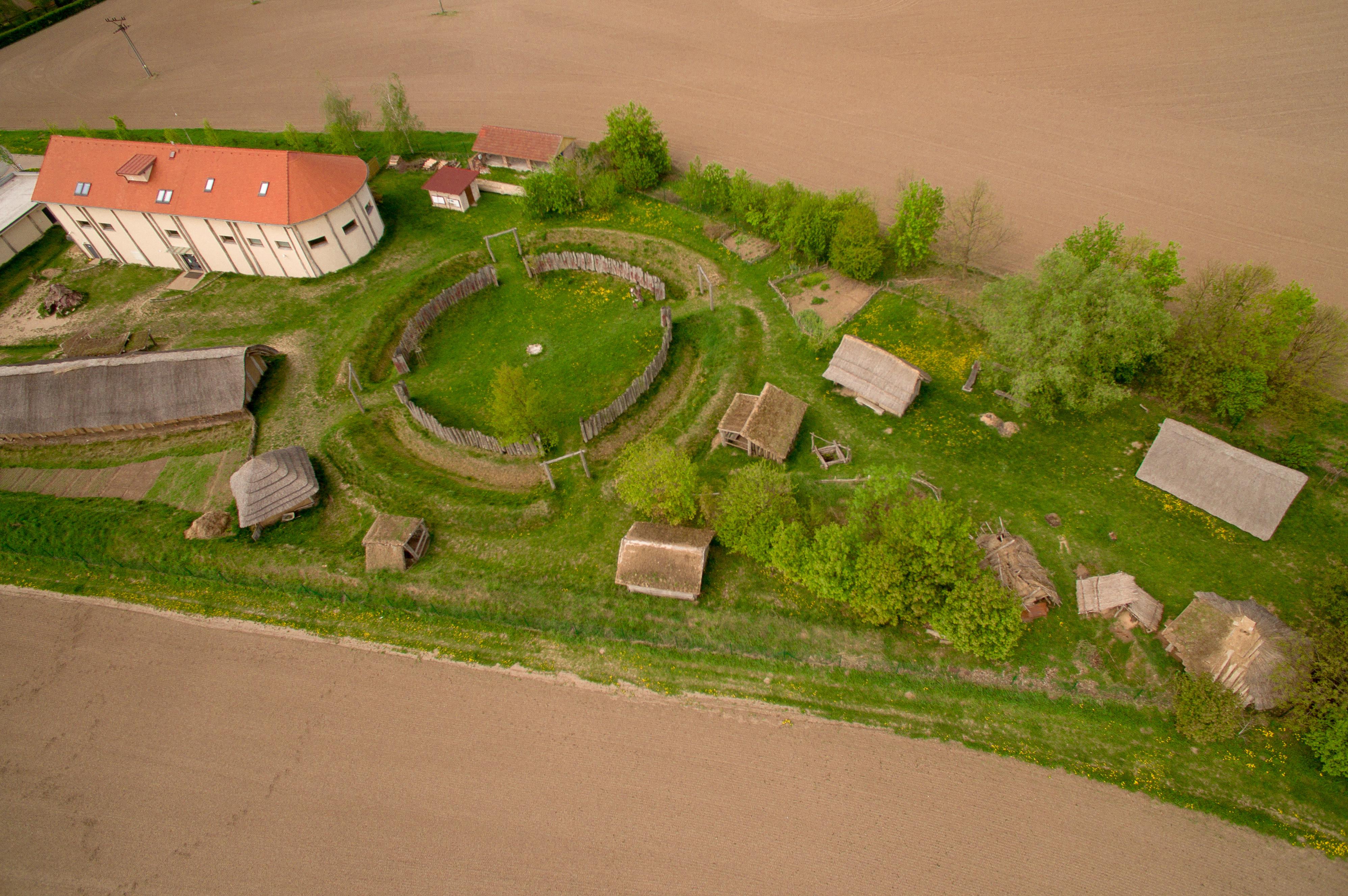 Archeopark pravěku Všestary foto 2