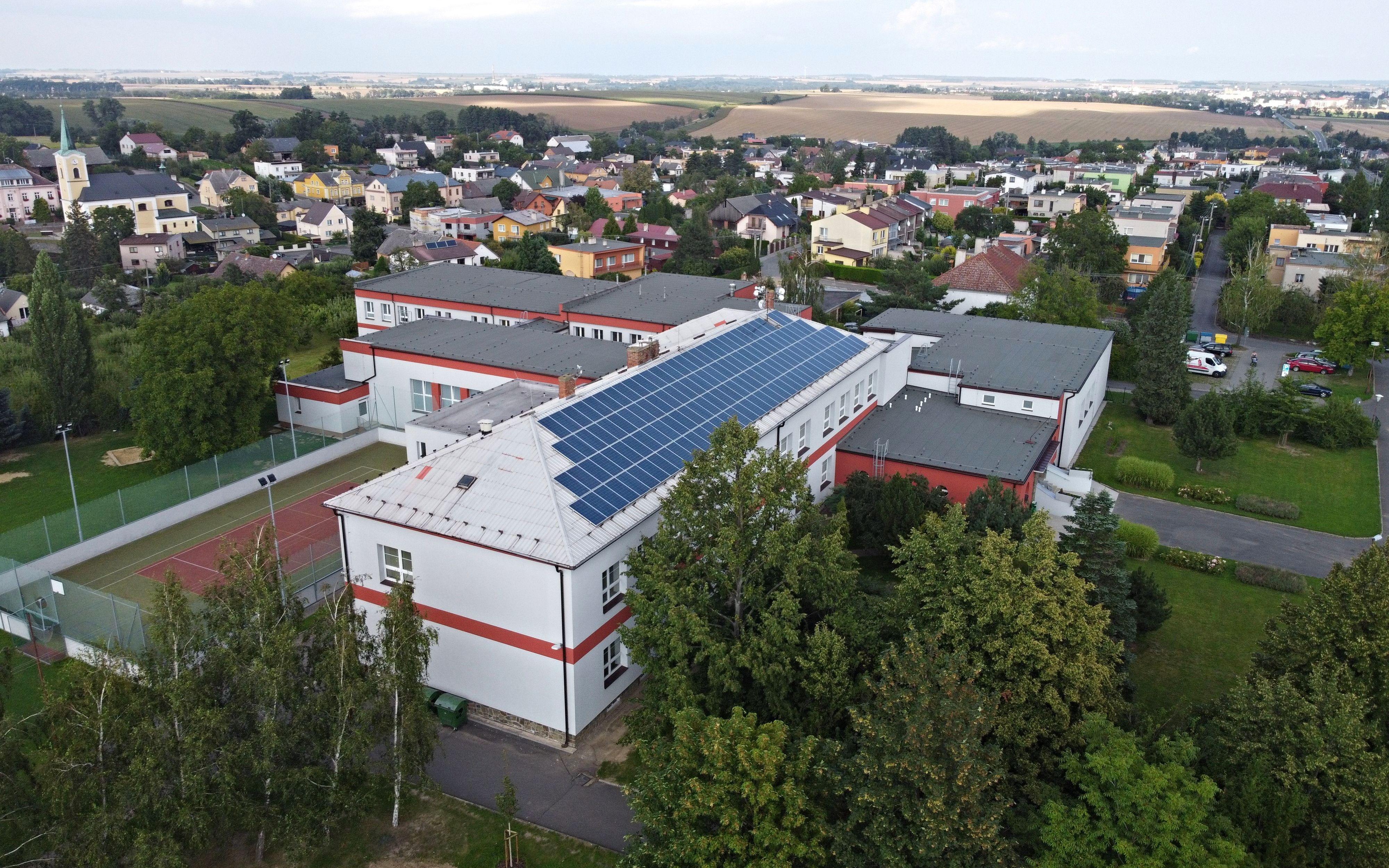 ZŠ a MŠ Slavkov, okres Opava foto 2