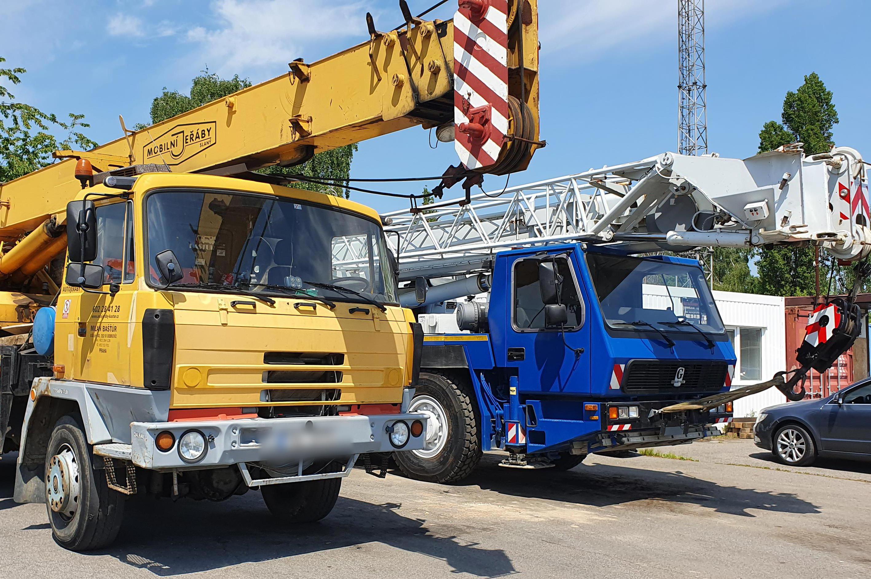 Autojeřáby Baštur