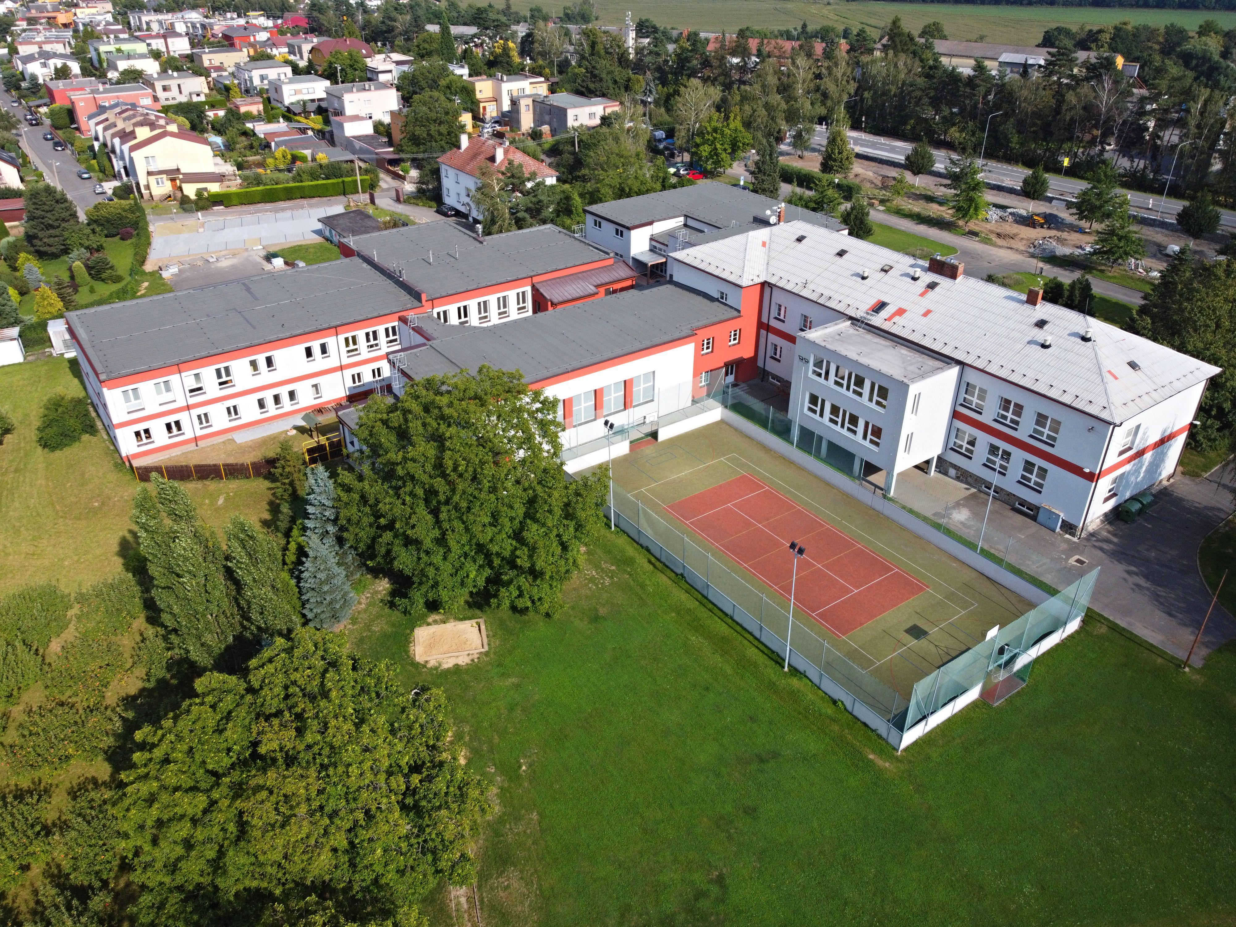 ZŠ a MŠ Slavkov, okres Opava foto 3