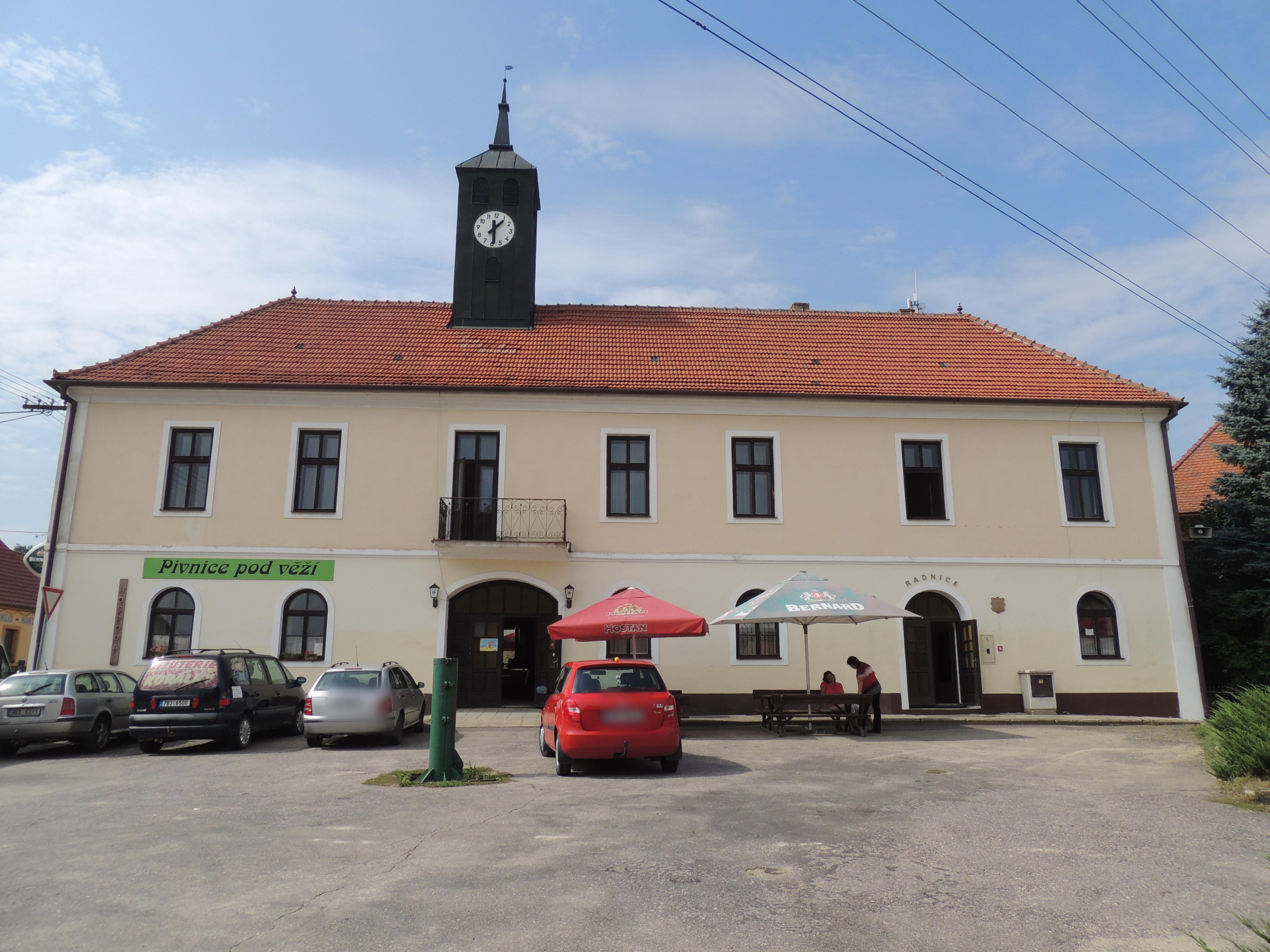 Vémyslice - úřad městyse