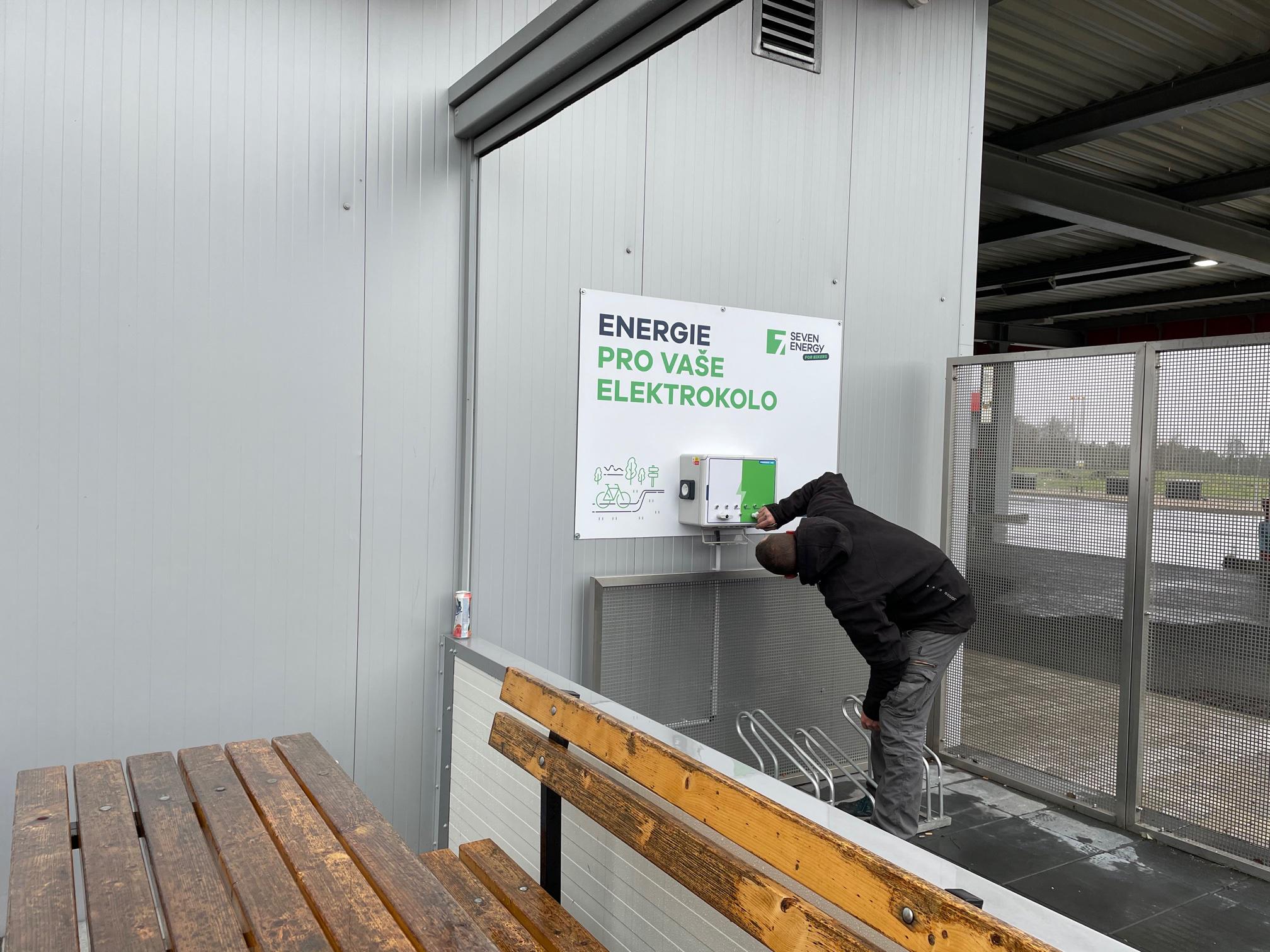 Nabíjecí stanice FreeOne shop foto 4