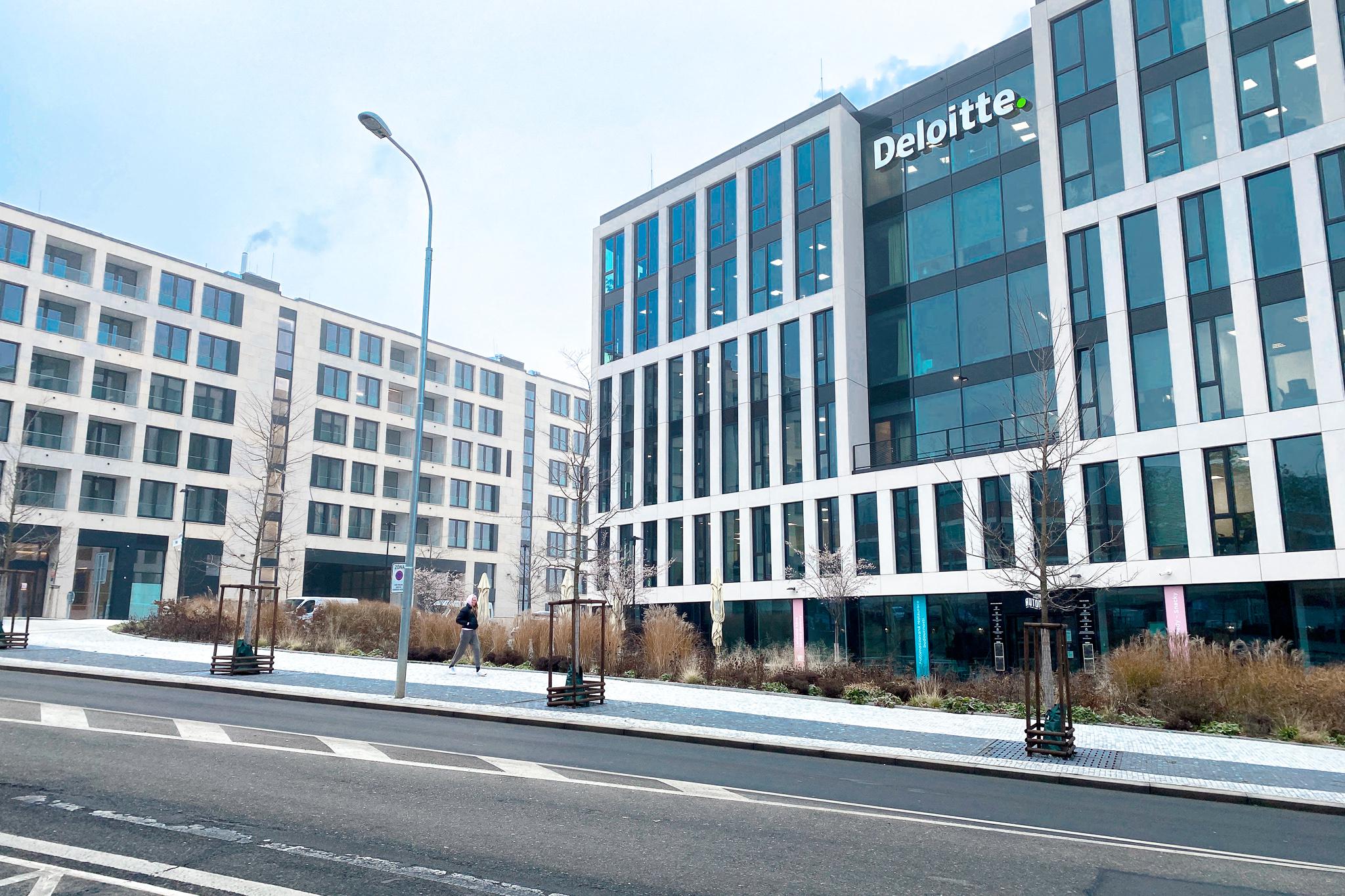 MR.PARKIT - Parking Churchill Square