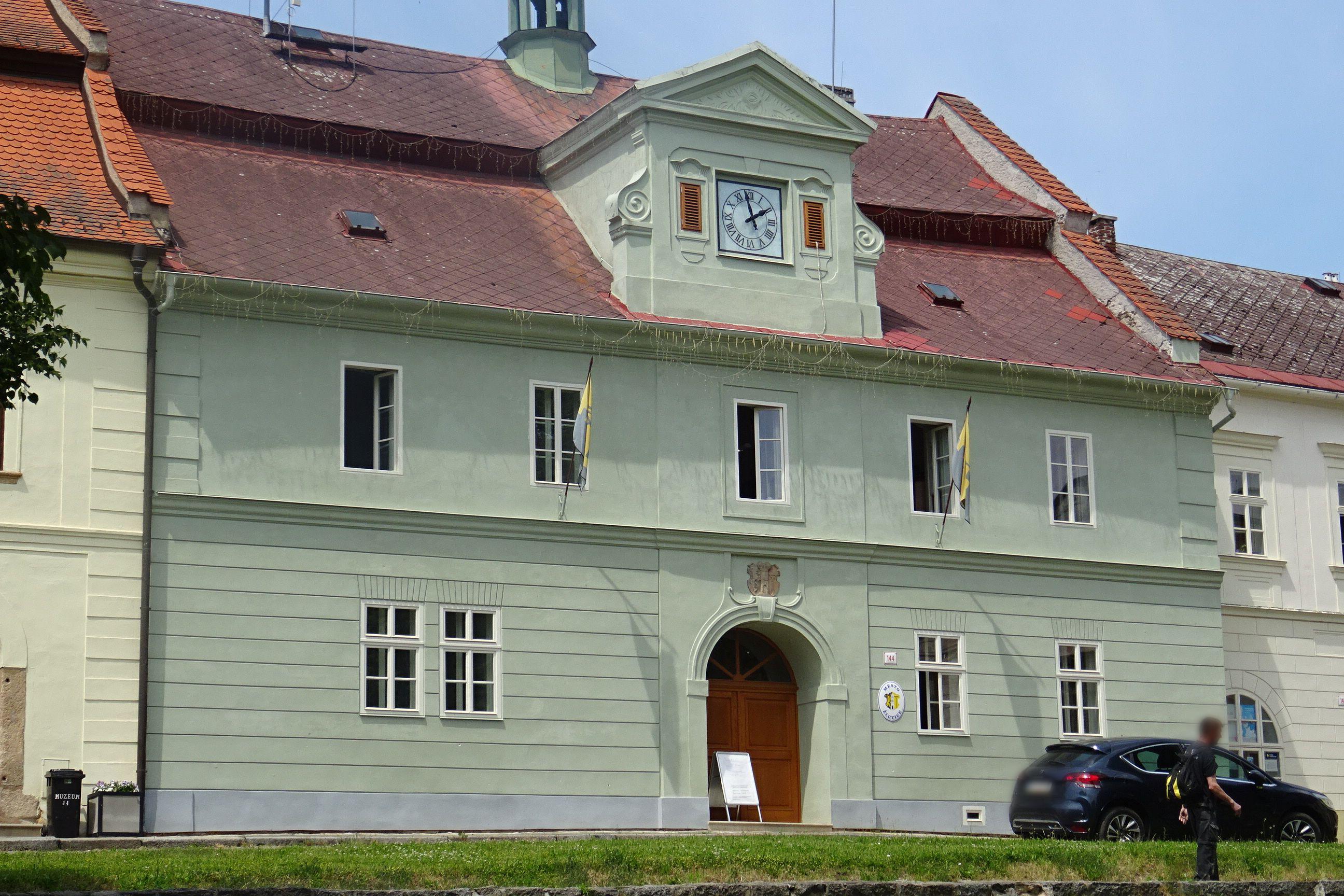 Žlutice - městský úřad foto 5