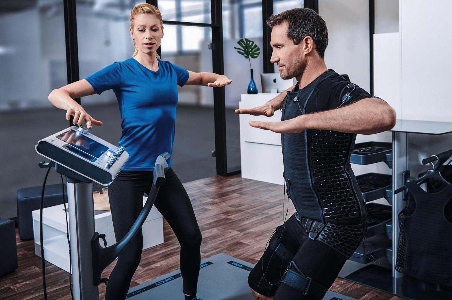 EMS Dvacetiminutovka