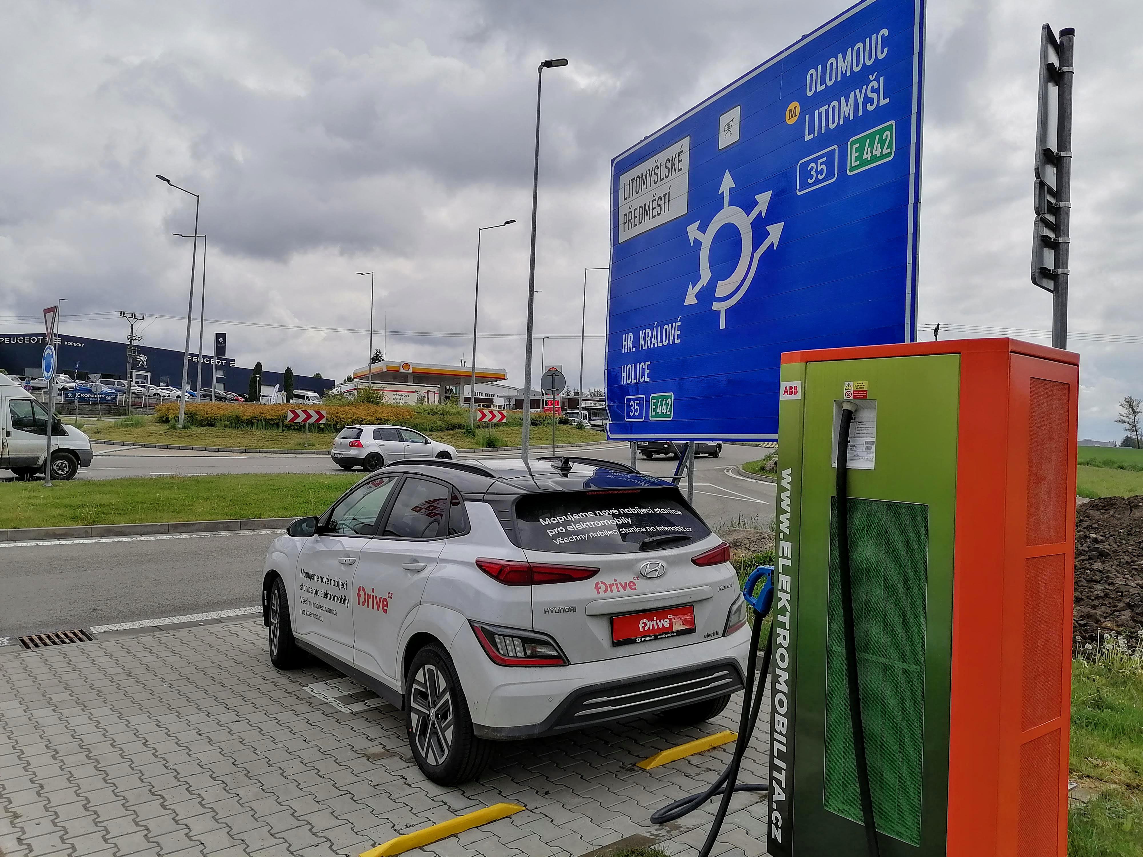 Nabíjecí stanice ČEZ foto 2