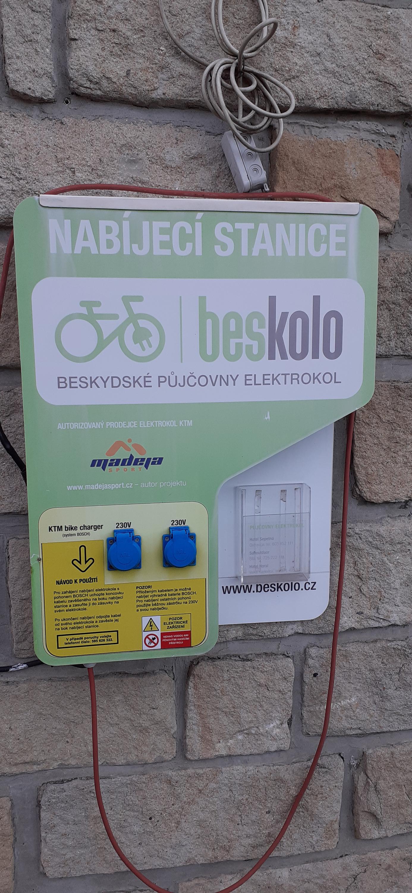 Nabíjecí stanice foto 3