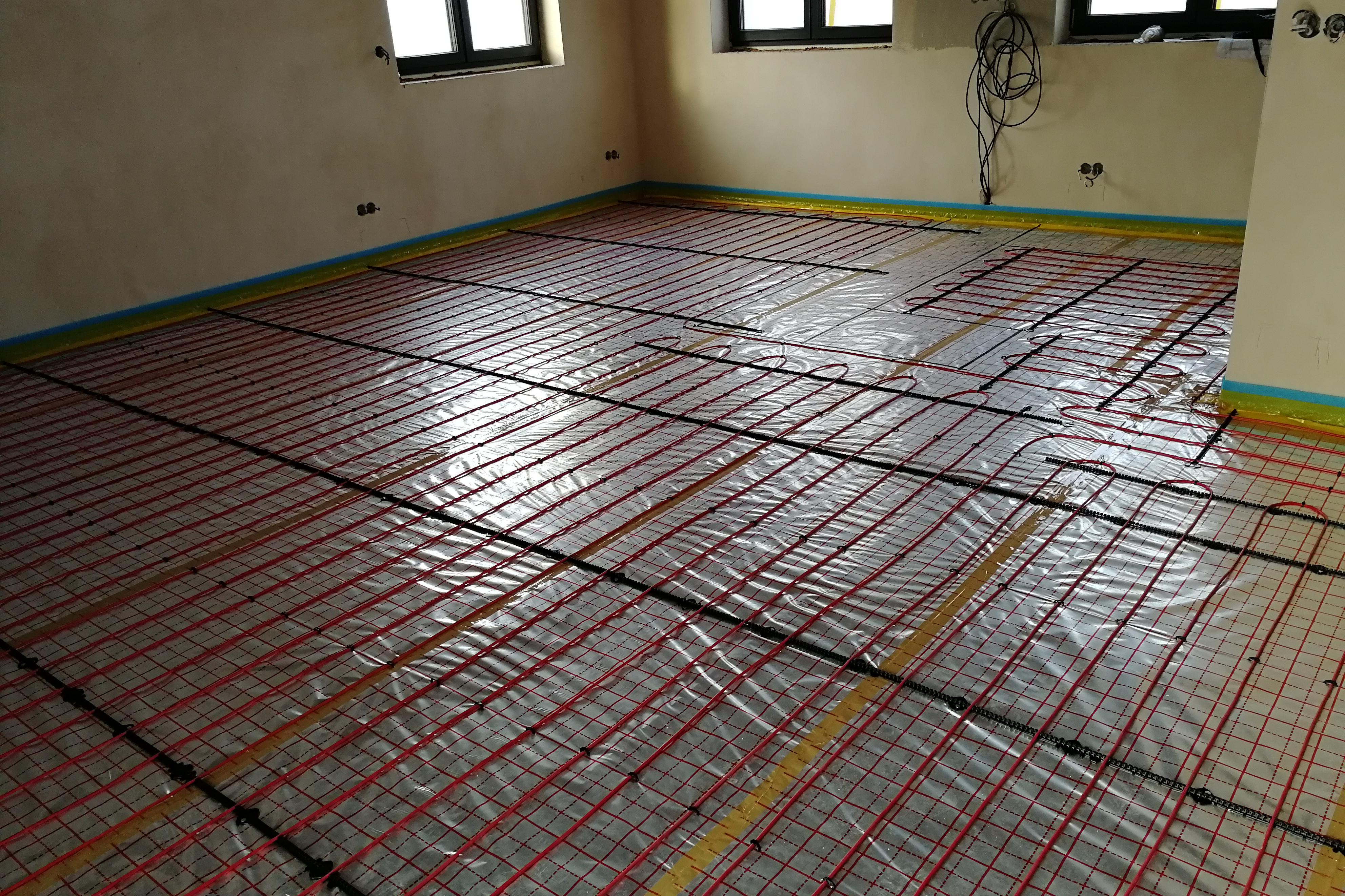 Elektrické topné kabely v podlaze