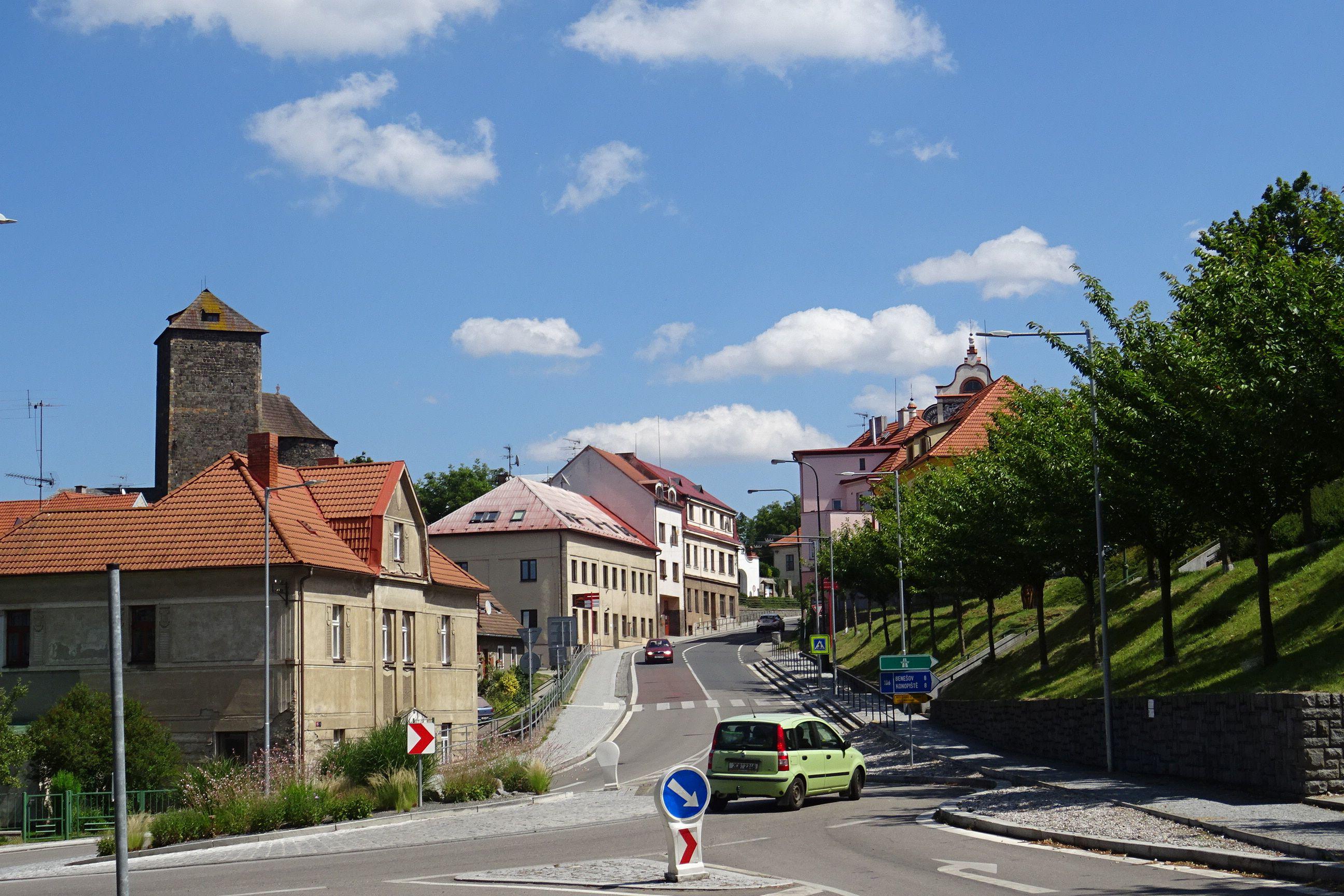 Týnec nad Sázavou - městský úřad foto 5