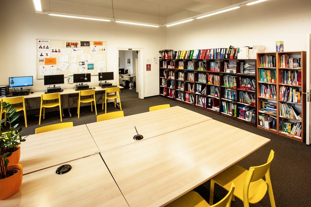 SPĚVÁČEK jazyková škola foto 4