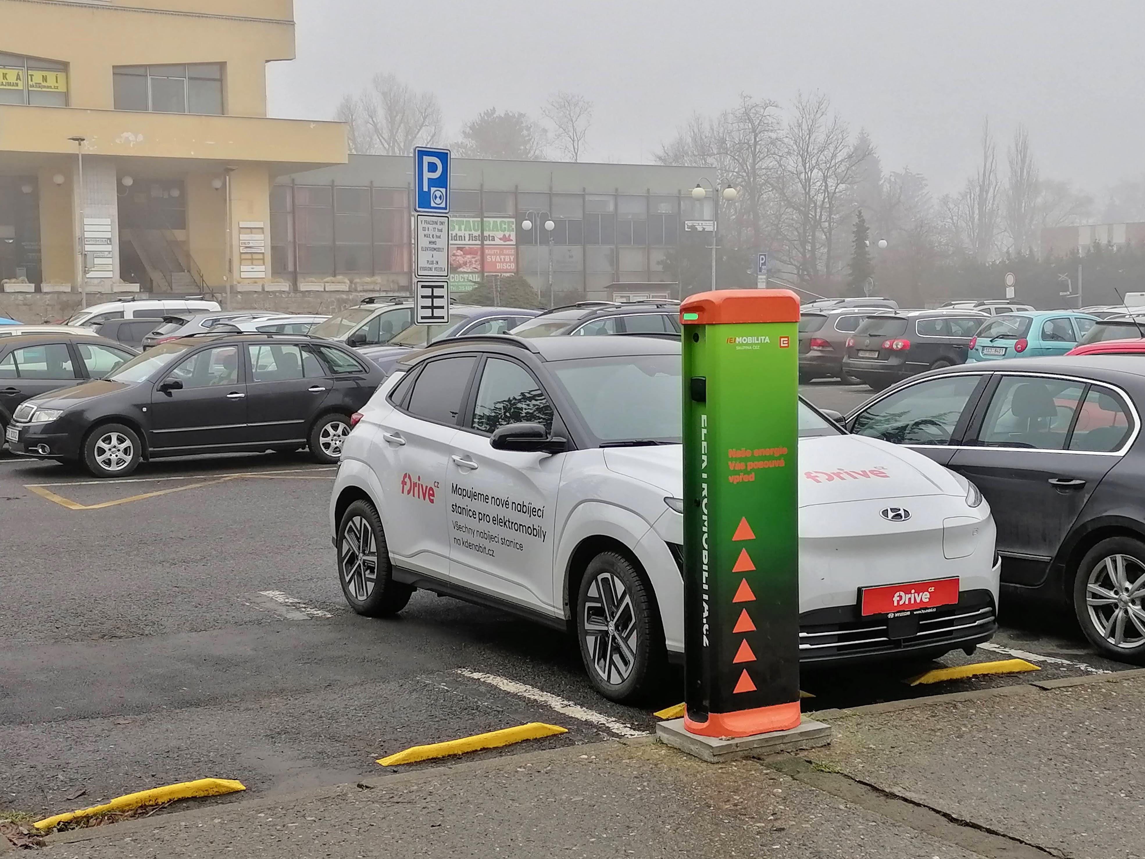 Nabíjecí stanice ČEZ