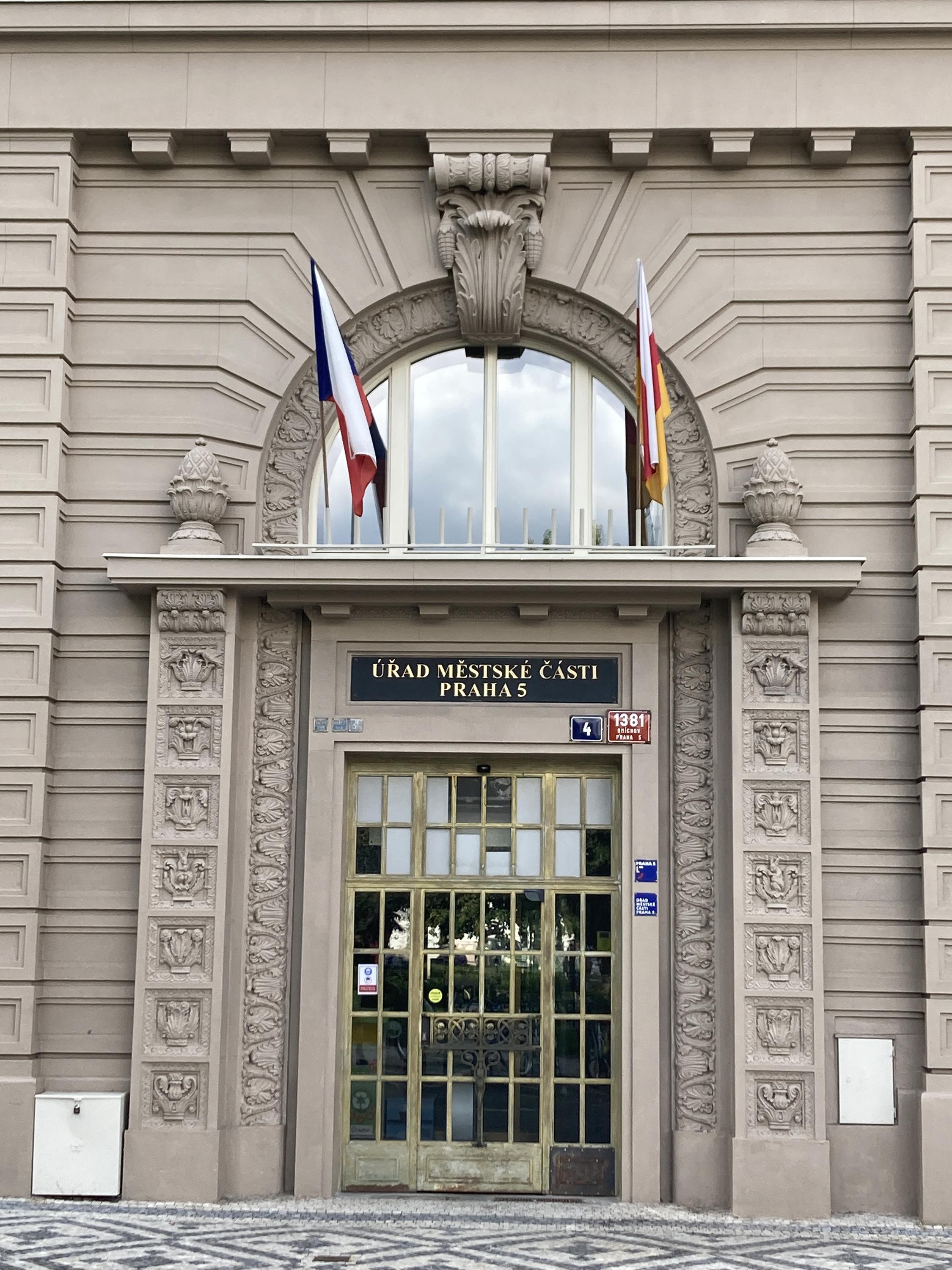 Úřad městské části Praha 5 foto 3